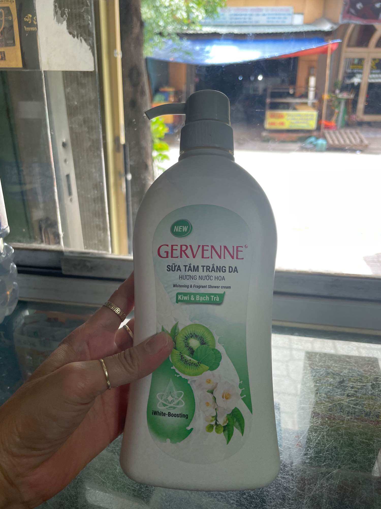 Sữa tắm Gervenne của Singapore