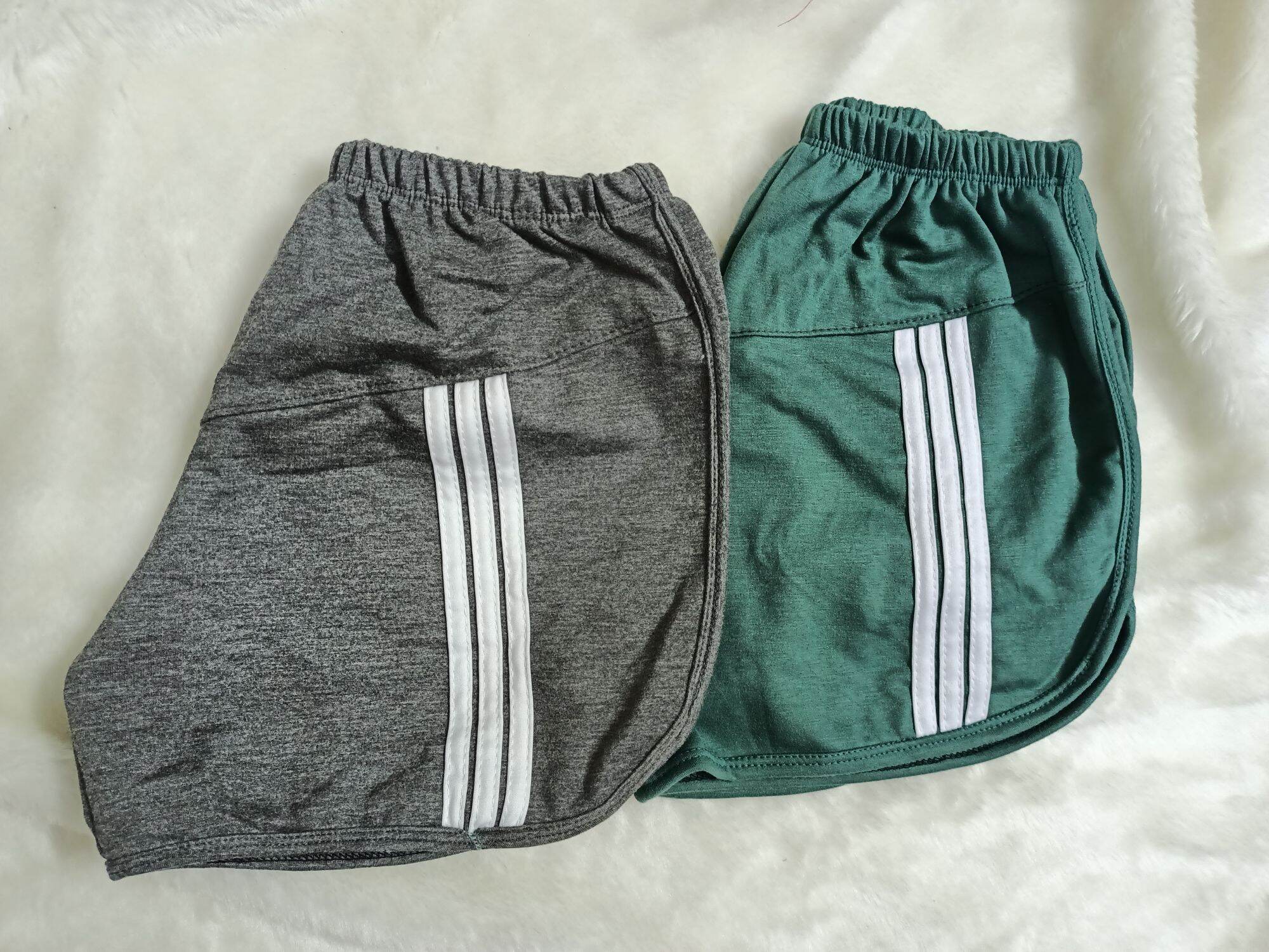 Quần short thể thao sọc