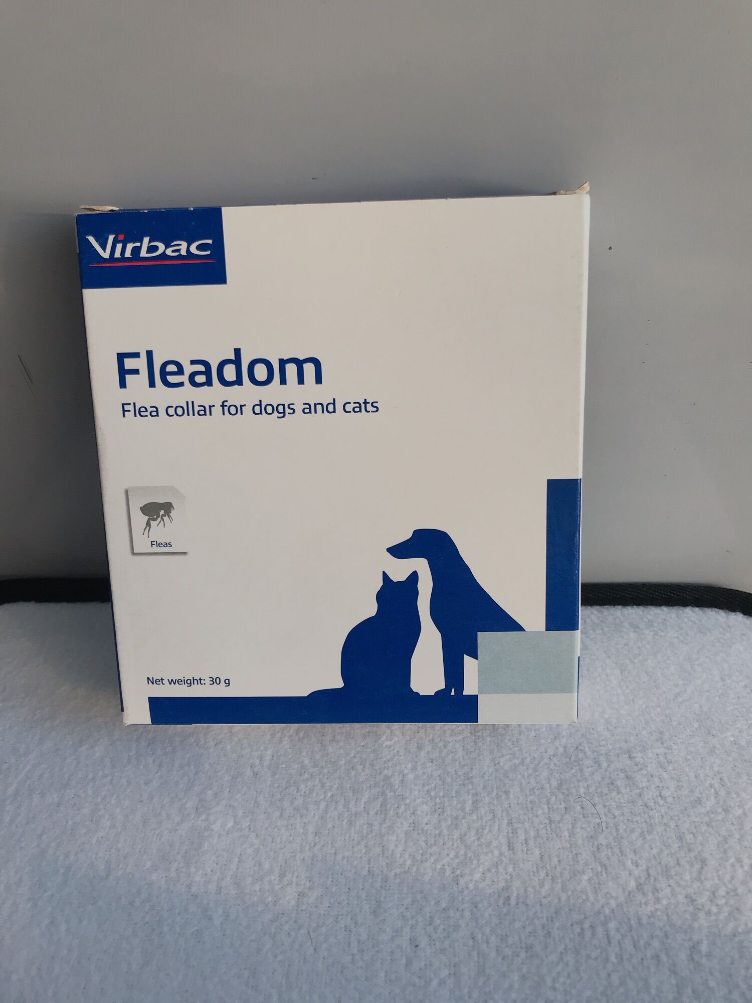 Vòng Cổ trị Ve,Rận Ngăn Ngừa Và Diệt Ve Rận Bọ Chét Cho Chó Mèo Fleadom Virbac