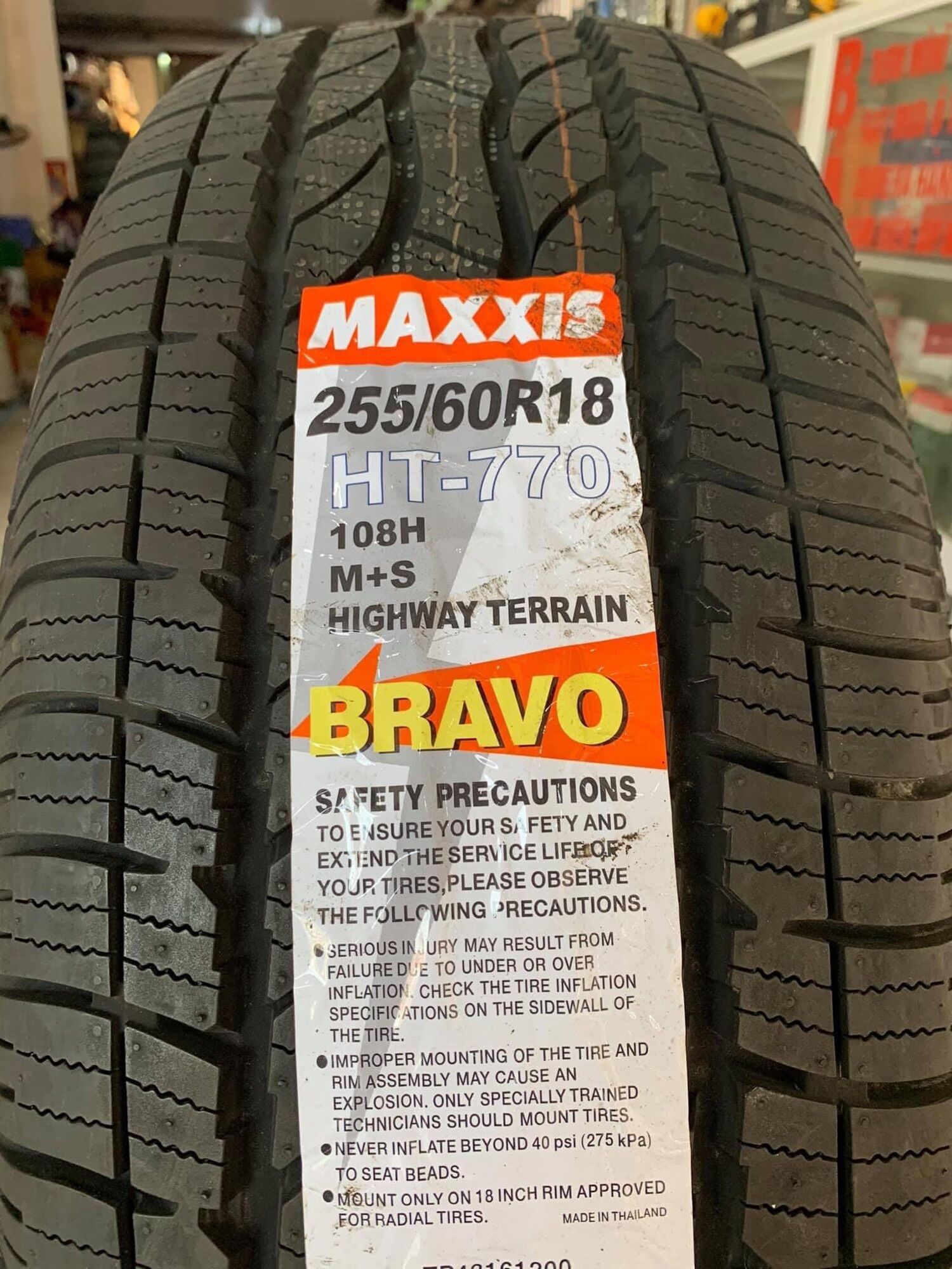 Lốp ô tô 255/60R18 Maxxis Thái Lan