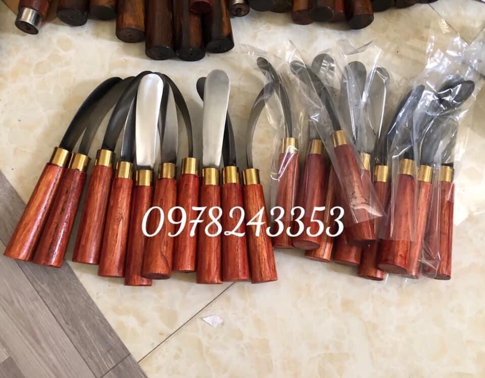 Dao lấy cơm dừa nhíp xe