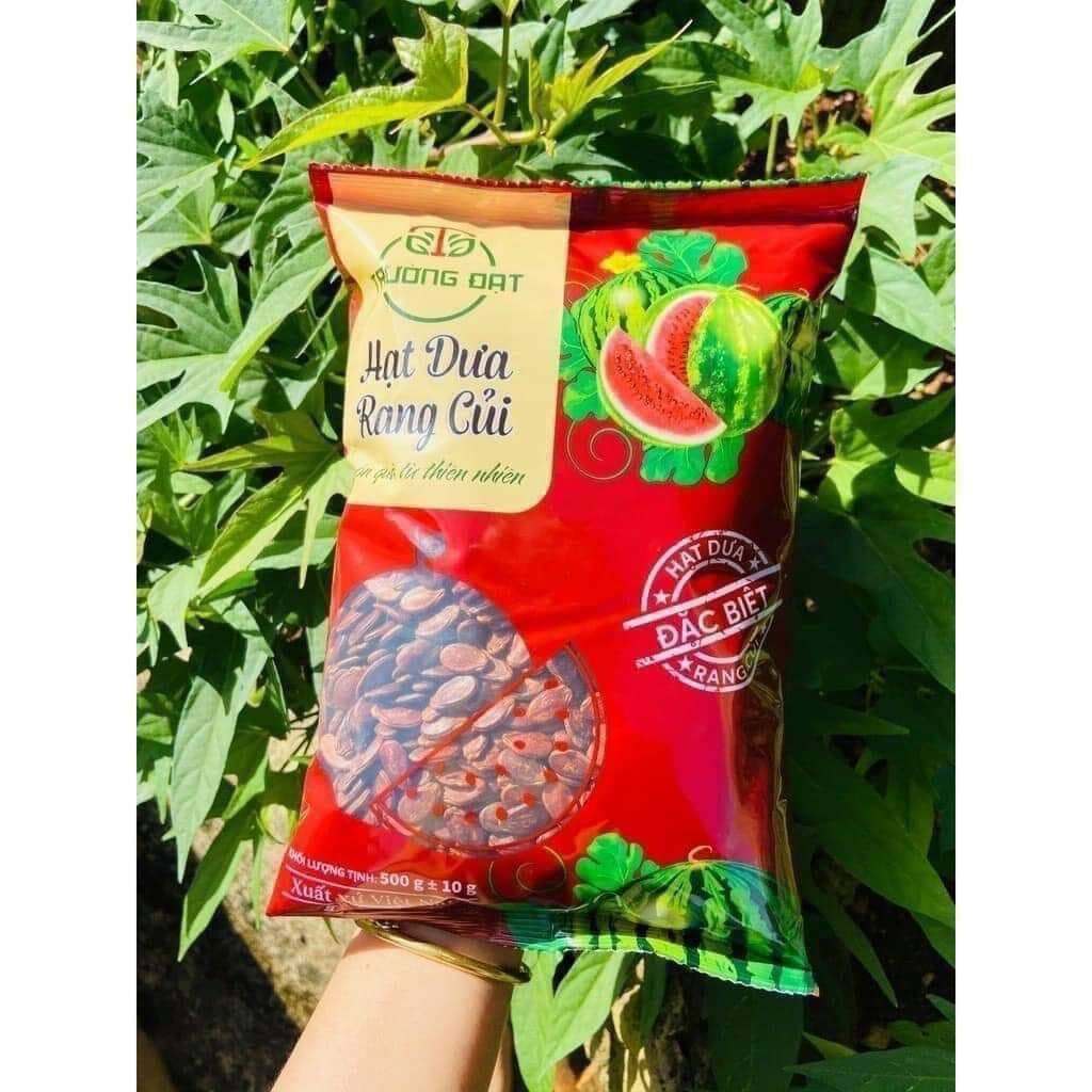 Hạt dưa Trường Đạt 500 g💫HẠT DƯA SẠCH RANG CỦI TRƯỜNG ĐẠT💫  Món không thể thiếu trong ngày tết - #85k gói 500g  ✔Không chỉ là món ăn chơi, tí tách góp vui bên chén trà trong câu chuyện thường ngày. Mà hạt dưa đã dường như trở thành một món quà vặt truyề