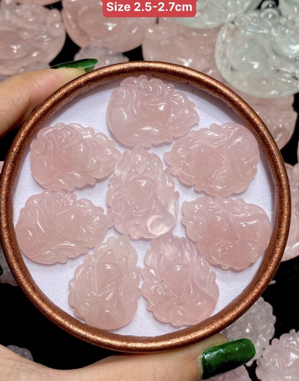 Mặt dây chuyền hồ ly chúa 9 đuôi ôm hoa(tặng dây đeo)