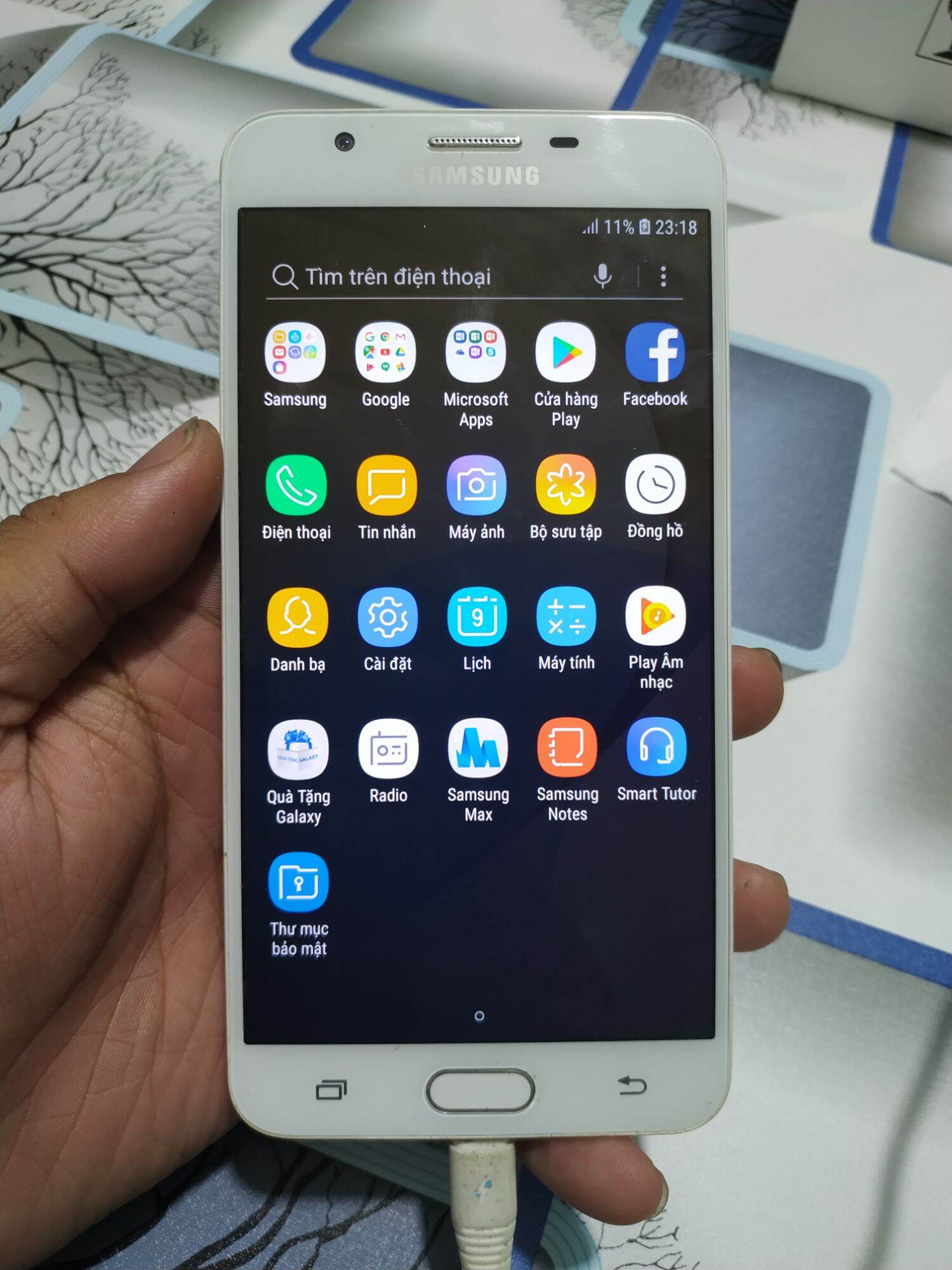 Ngỡ ngàng ảnh chụp từ Samsung Galaxy J7 Prime đẹp như chụp bằng DSLR |  Nguyễn Kim Blog