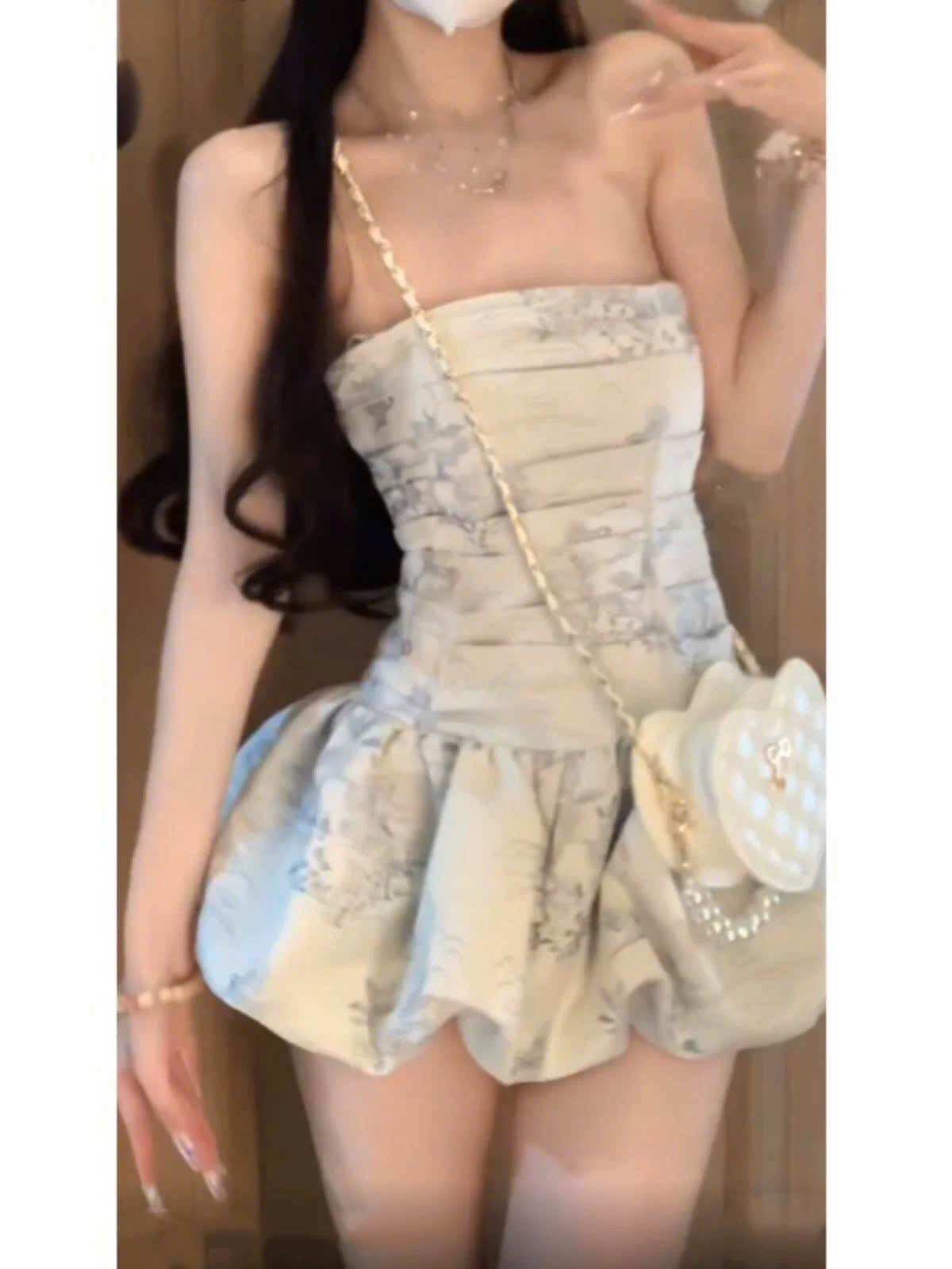 SET ĐẦM ỐNG XOÈ PHỒNG HOA XANH KÈM CROP TRẮNG