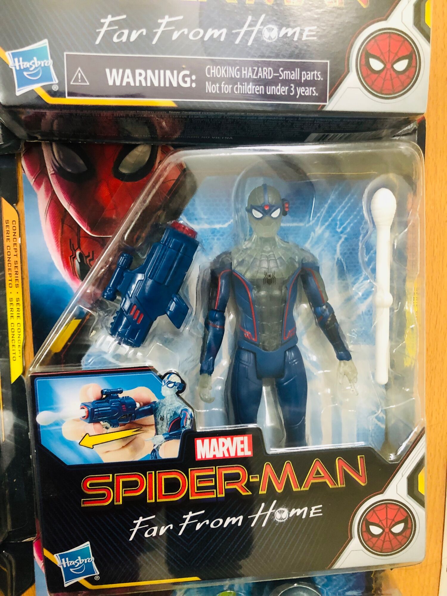 Set 6 anh hùng Marvel cực ngầu Superman far from home