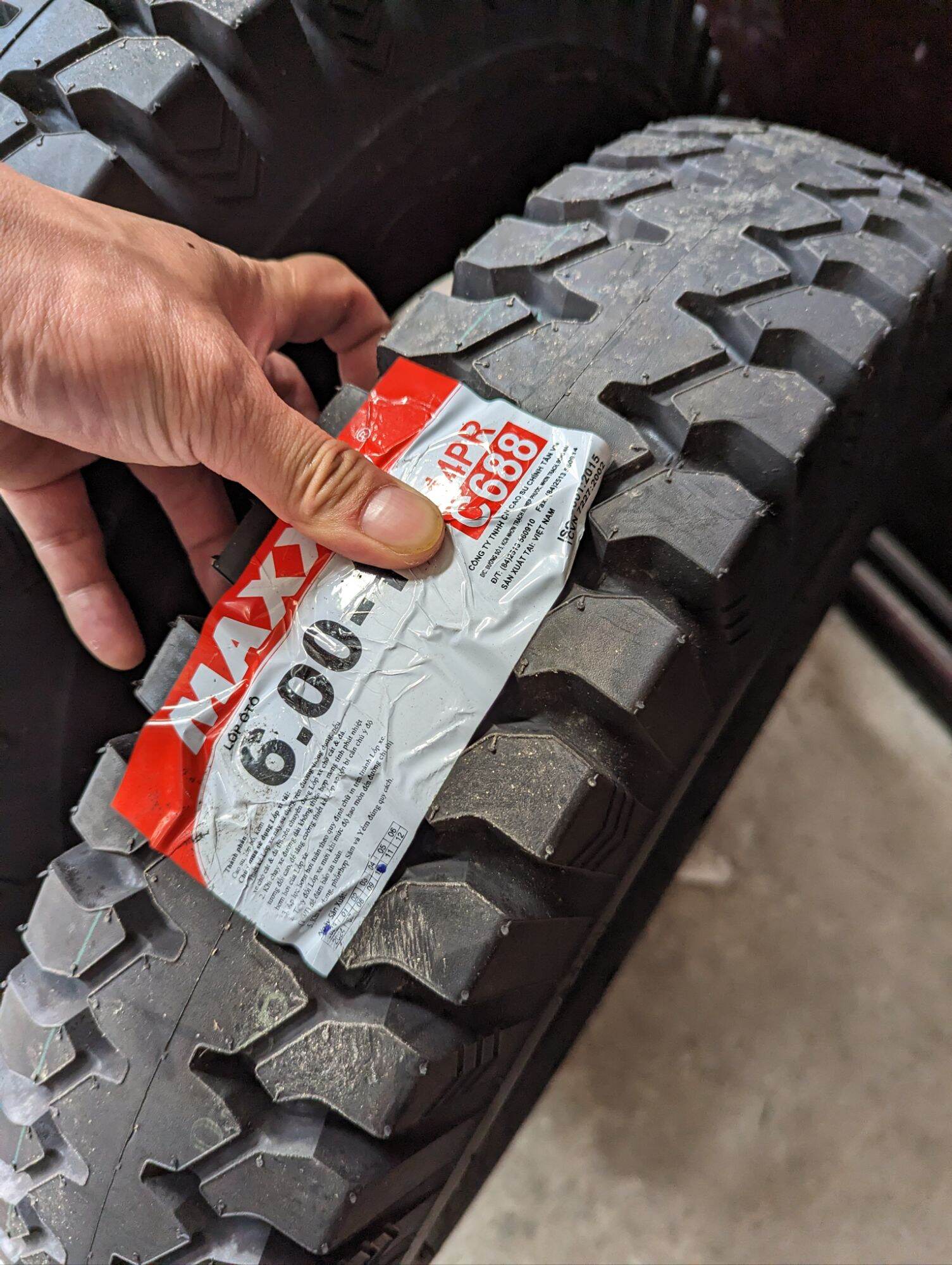 Lốp Maxxis 650-16 gai ngang