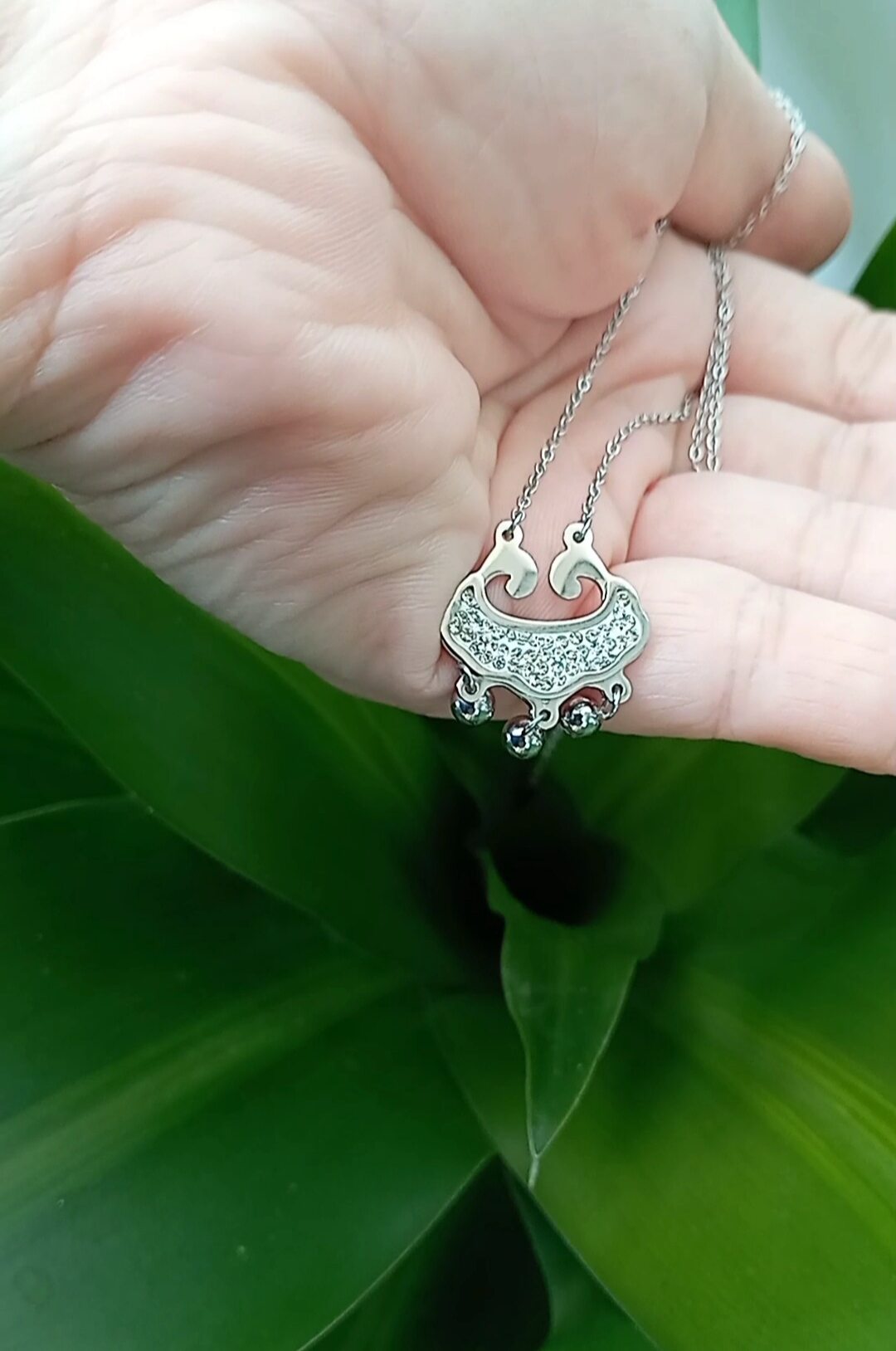Dây chuyền titan khánh đồng tiền đính xoàn