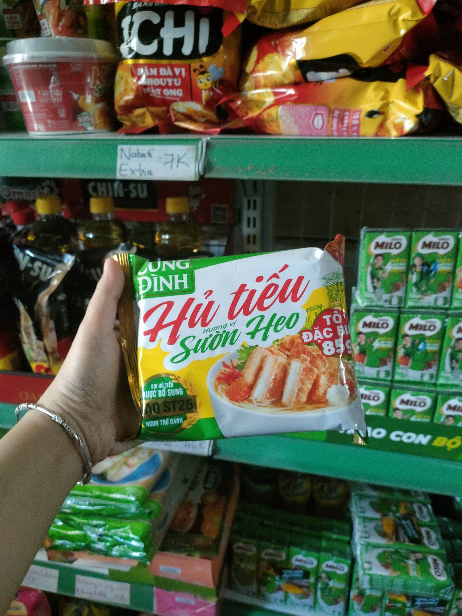 Thùng 30 gói Hủ tiếu Sườn HeoCung đình 85g