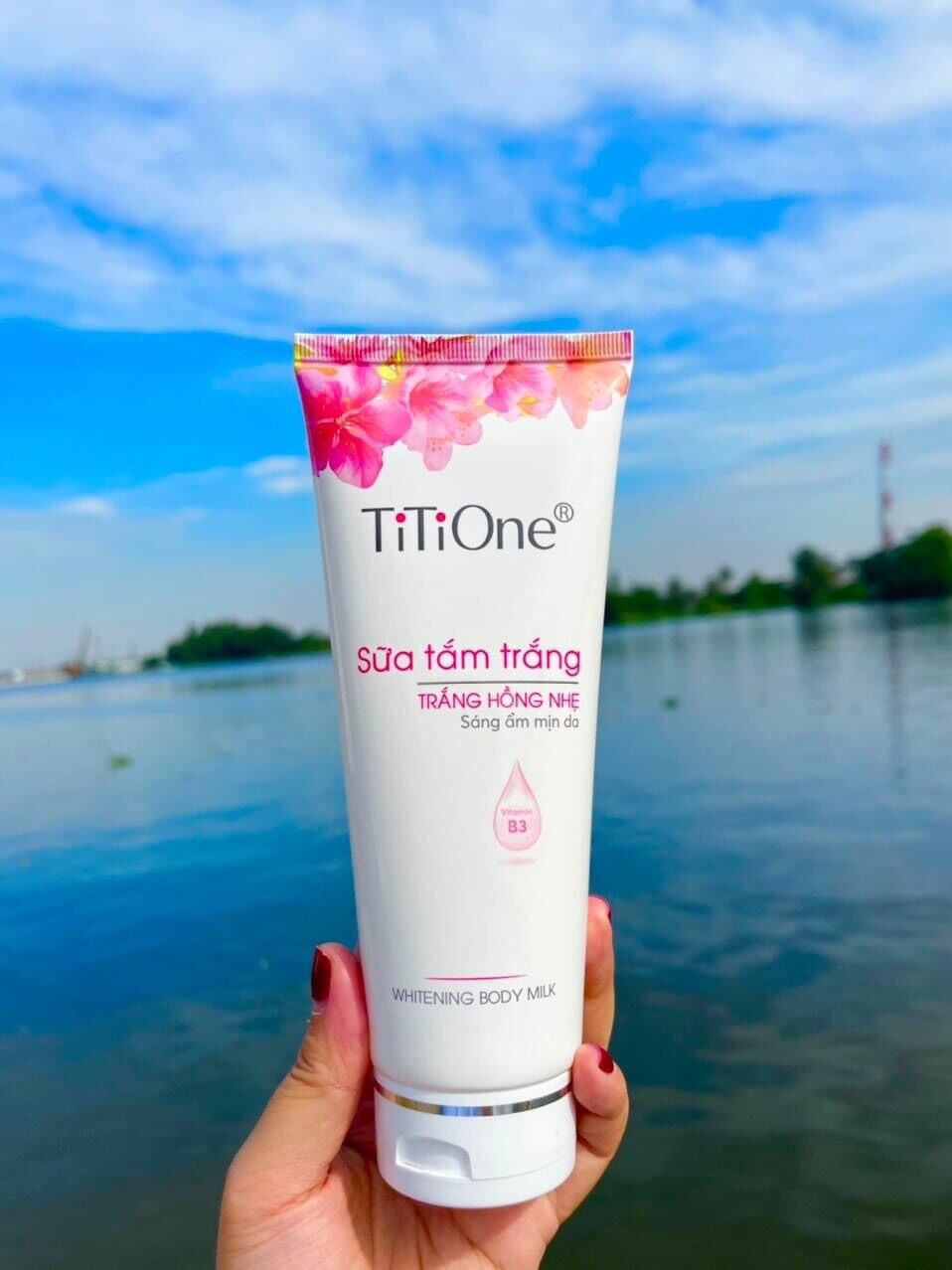 Sữa Tắm Trắng Da Titione 200g
