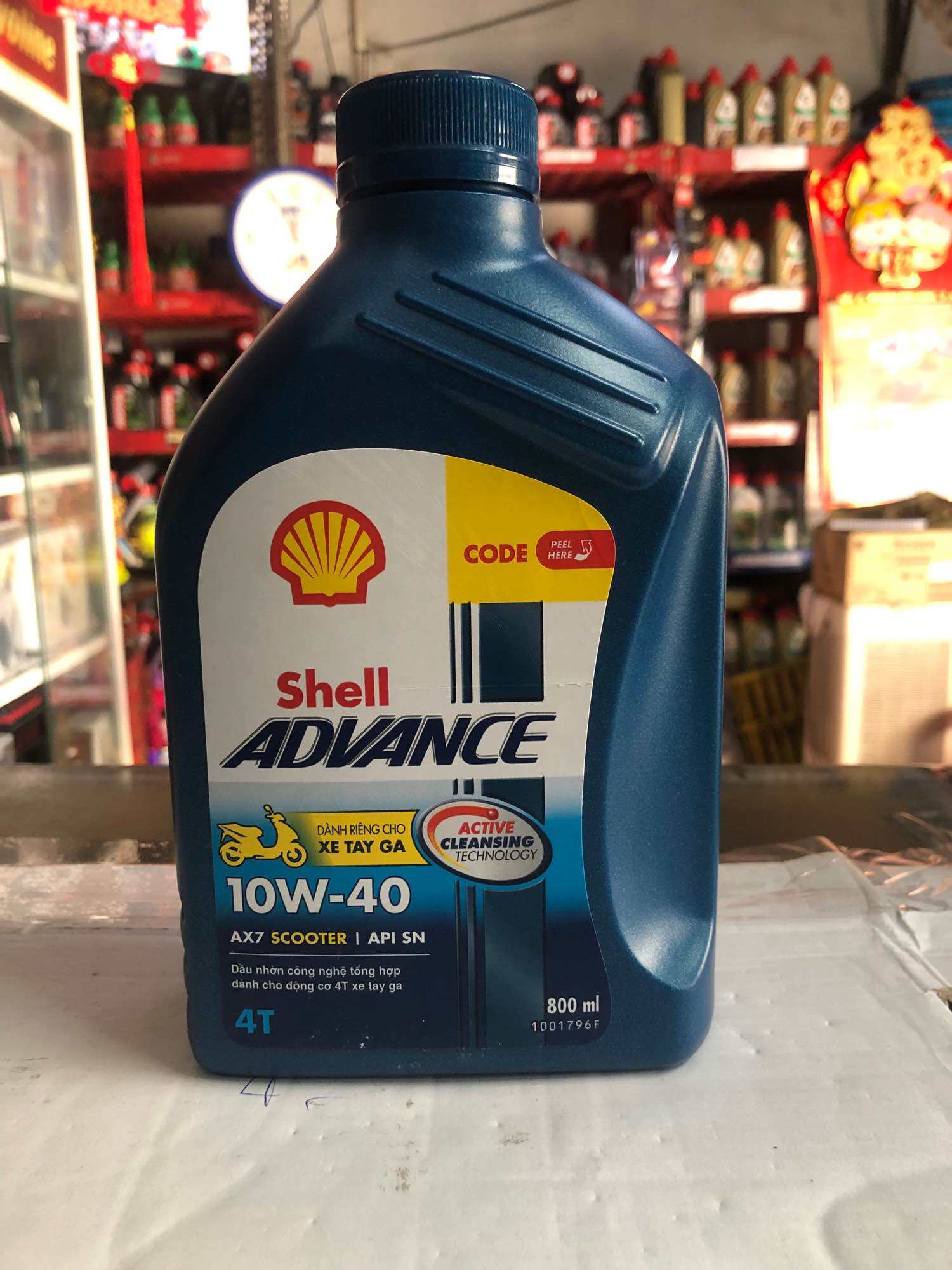 Nhớt shell ADVANCE 10W-40 tay ga 0,8 lít