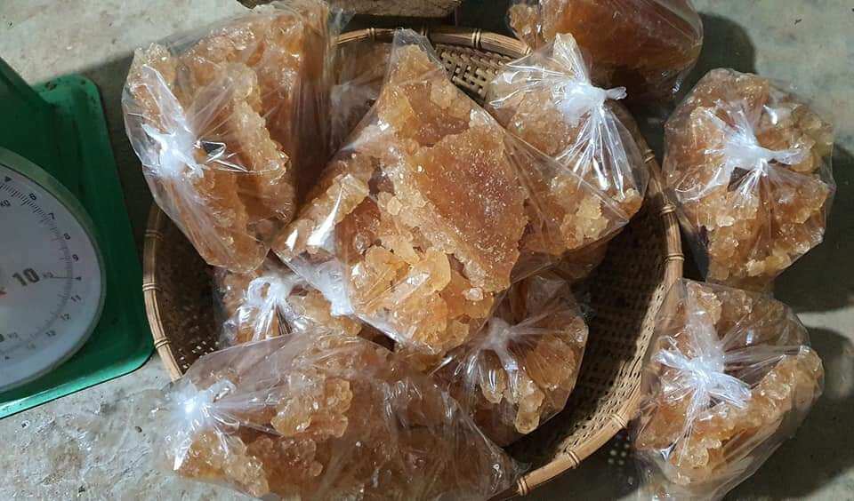 đường phèn kết tinh từ mật mía