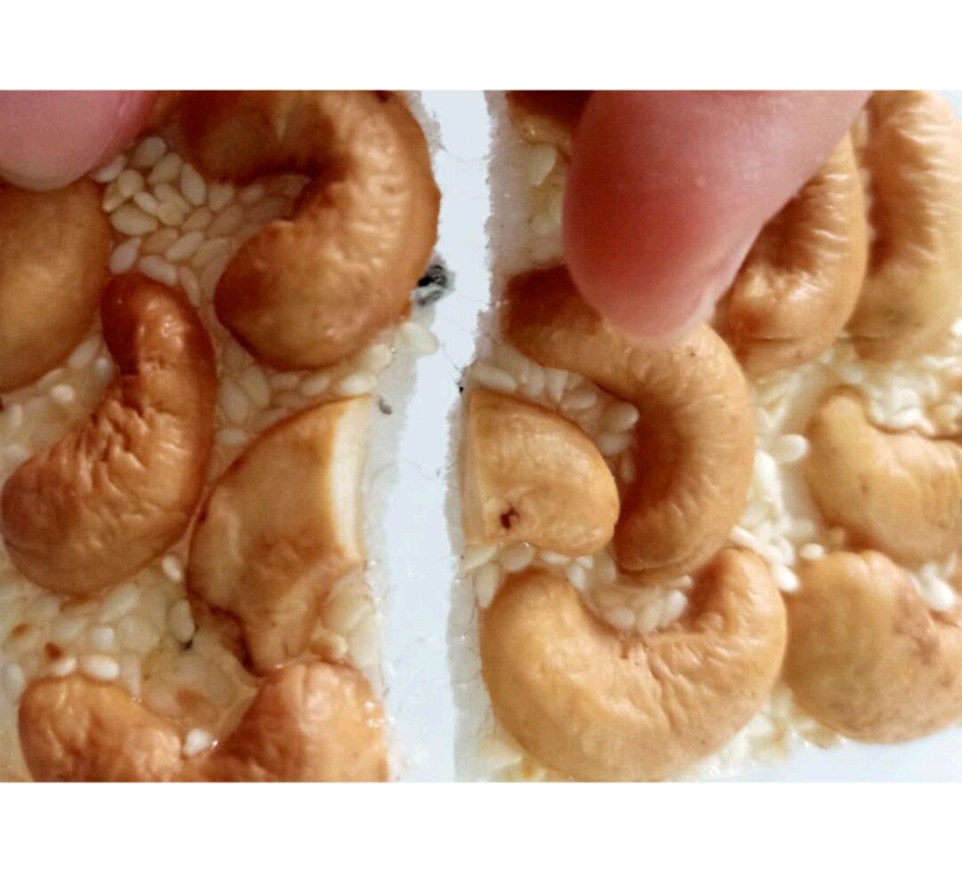 1 Bịch Kẹo hạt điều thơm ngon (bịch 3 miếng i hình)