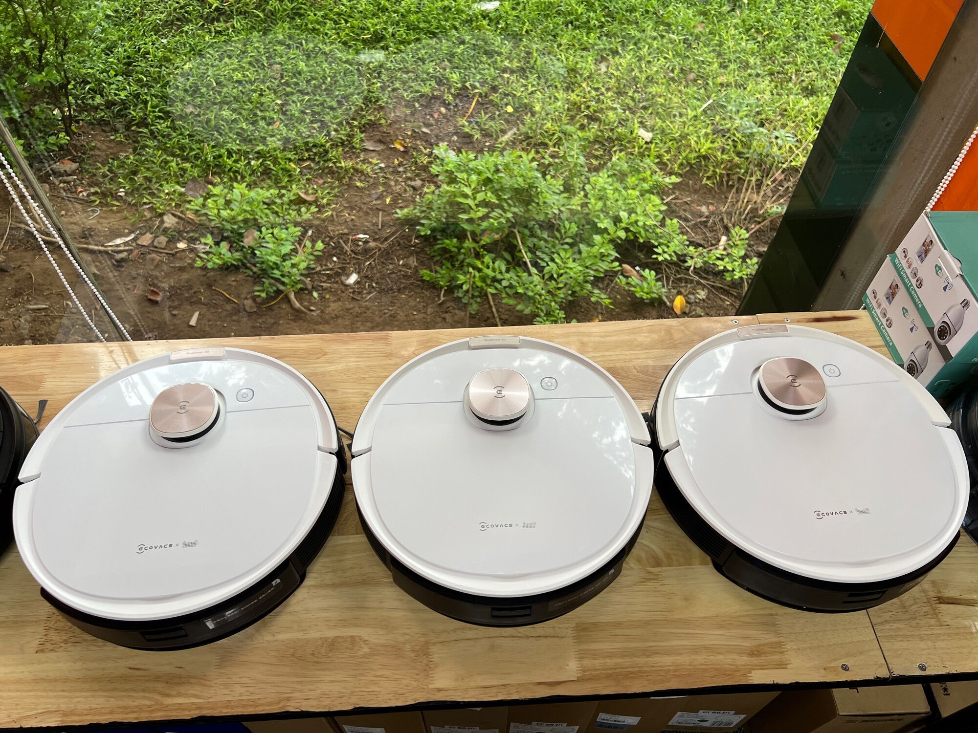 Robot hút bụi ddboot robot - robot hút bụi lau nhà ecovacs deeboot t8 power qua sử dụng new 95%