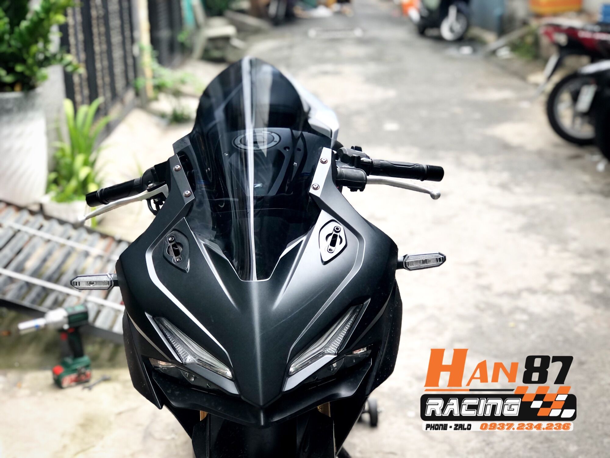 Kính gió độ cbr150r 2021/2022 loại dài vòm cao - kính thailand chuẩn