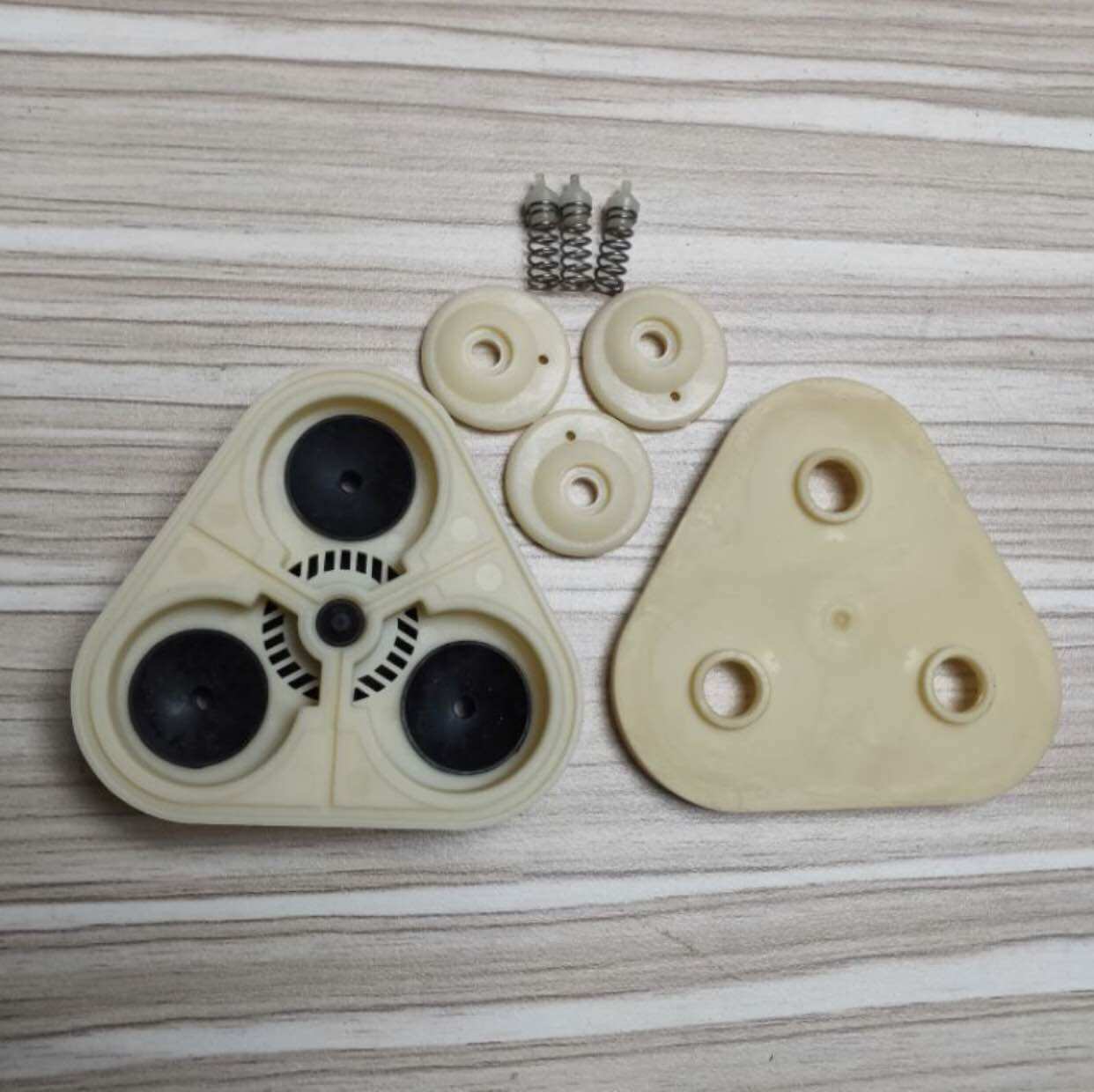 Bộ kit bơm, tam giác đầu bơm có linh kiện, bộ kit bơm máy lọc nước, bộ giăng, gioăng