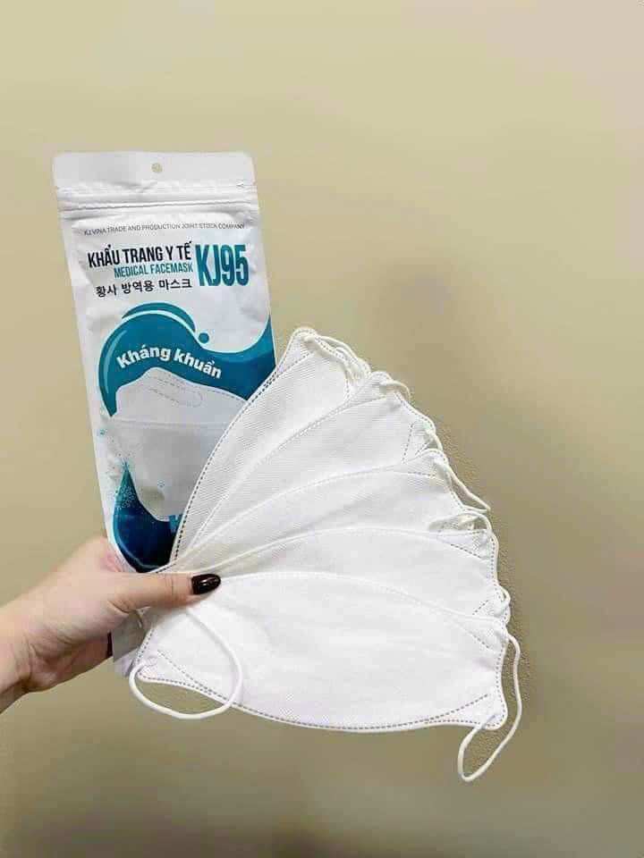 300 cái khẩu trang KF94