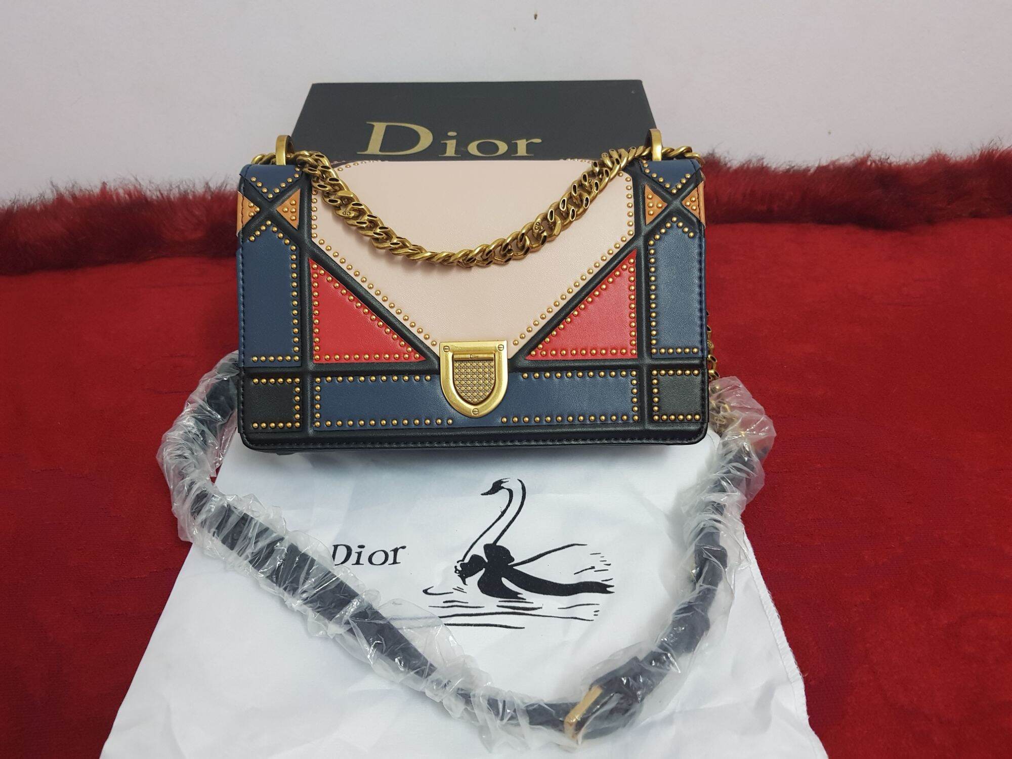 Dior drama nạm đinh
