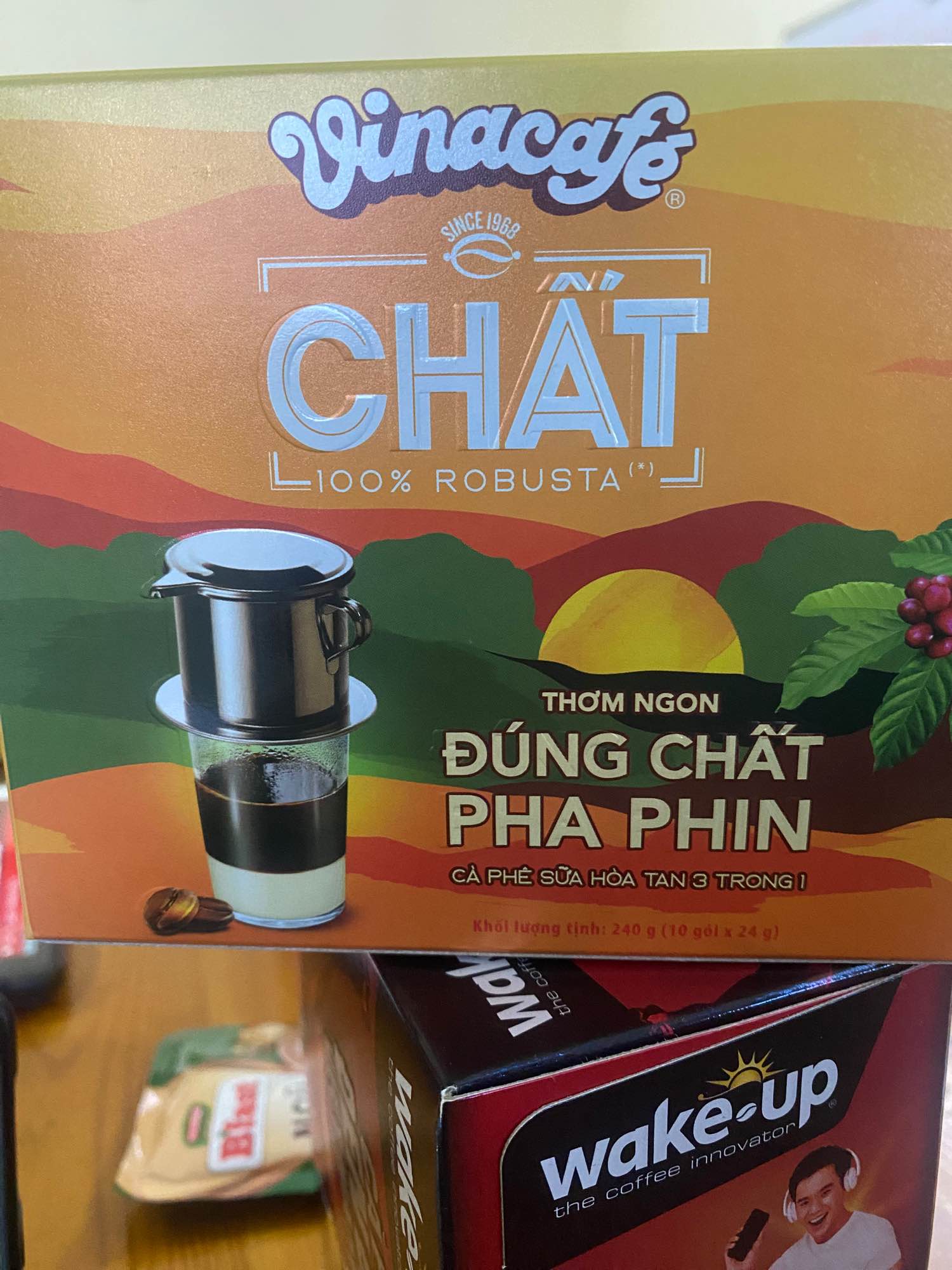 Vinacafe chất 100% robusta 10 goi x 24g