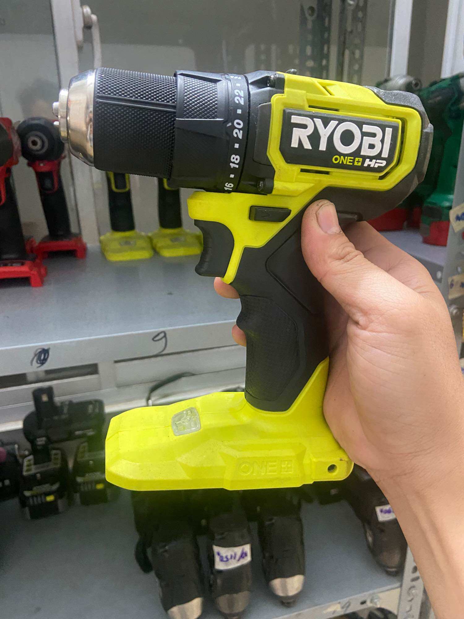 Máy khoan ryobi - hàng siêu lướt, mã nhập mỹ về ! 18v động cơ ko chổi than 0971.72.70.74