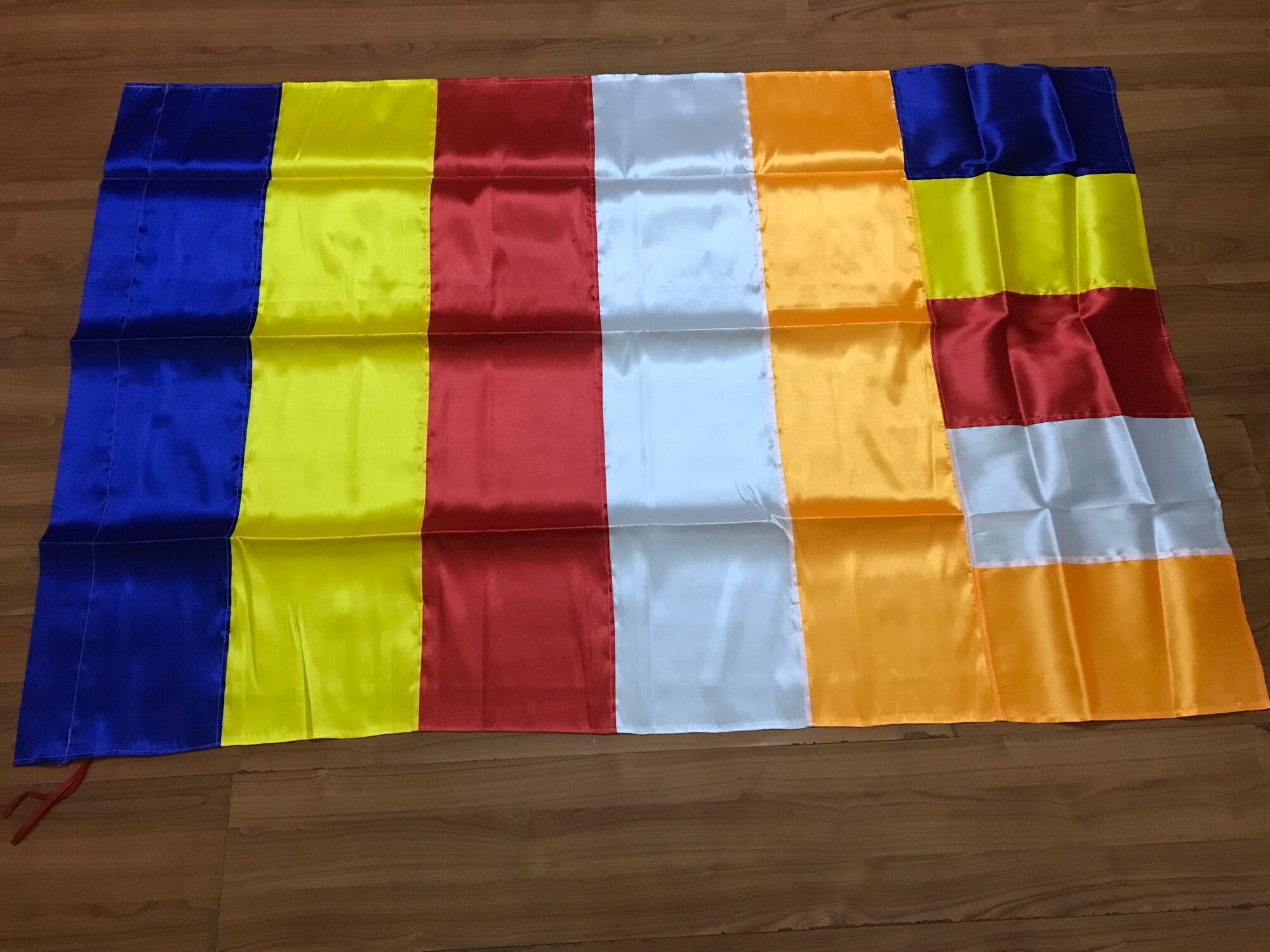 Cờ phật giáo kích thước 0.8x1.2m
