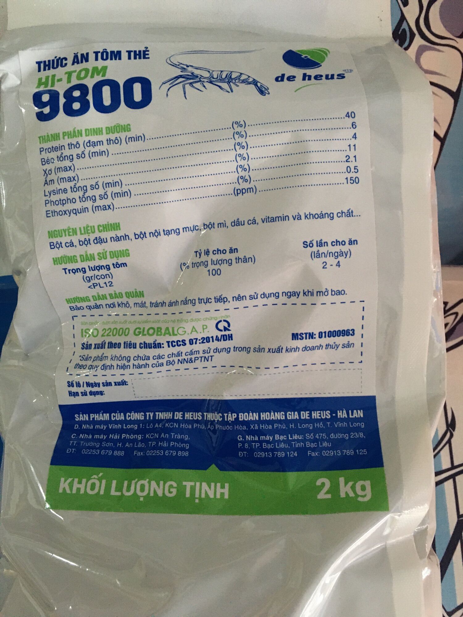 Thức ăn tôm , cá lathia , bảy màu , cá betta , ... 2kg / bịt