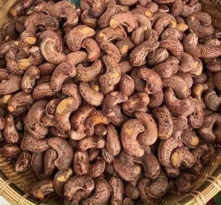 Binh Phuoc Salted Roasted Cashew Nuts - Box of 500Gr