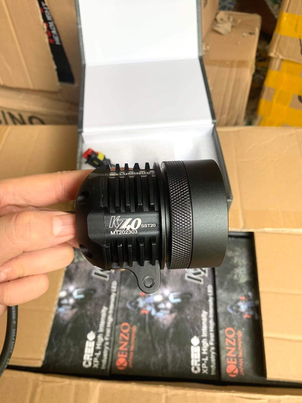Đèn trợ sáng l4x kz40 chip sst20 40w siêu sáng