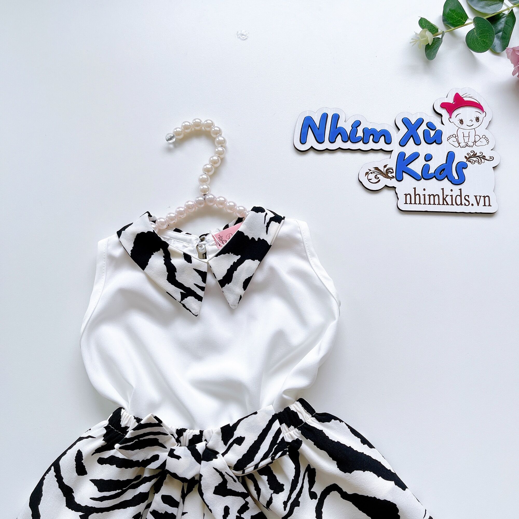 Bộ Vân Đen Sang Chảnh Cho Bé Gái 4 Đến 28kg Chất Lụa Mềm Mát [S012]