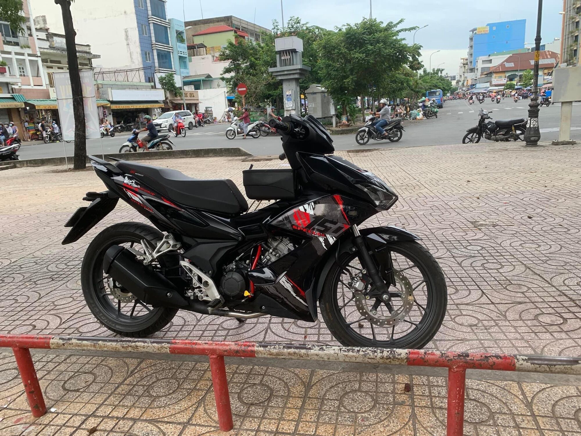 Rổ giữa Appi Gắn Winner X