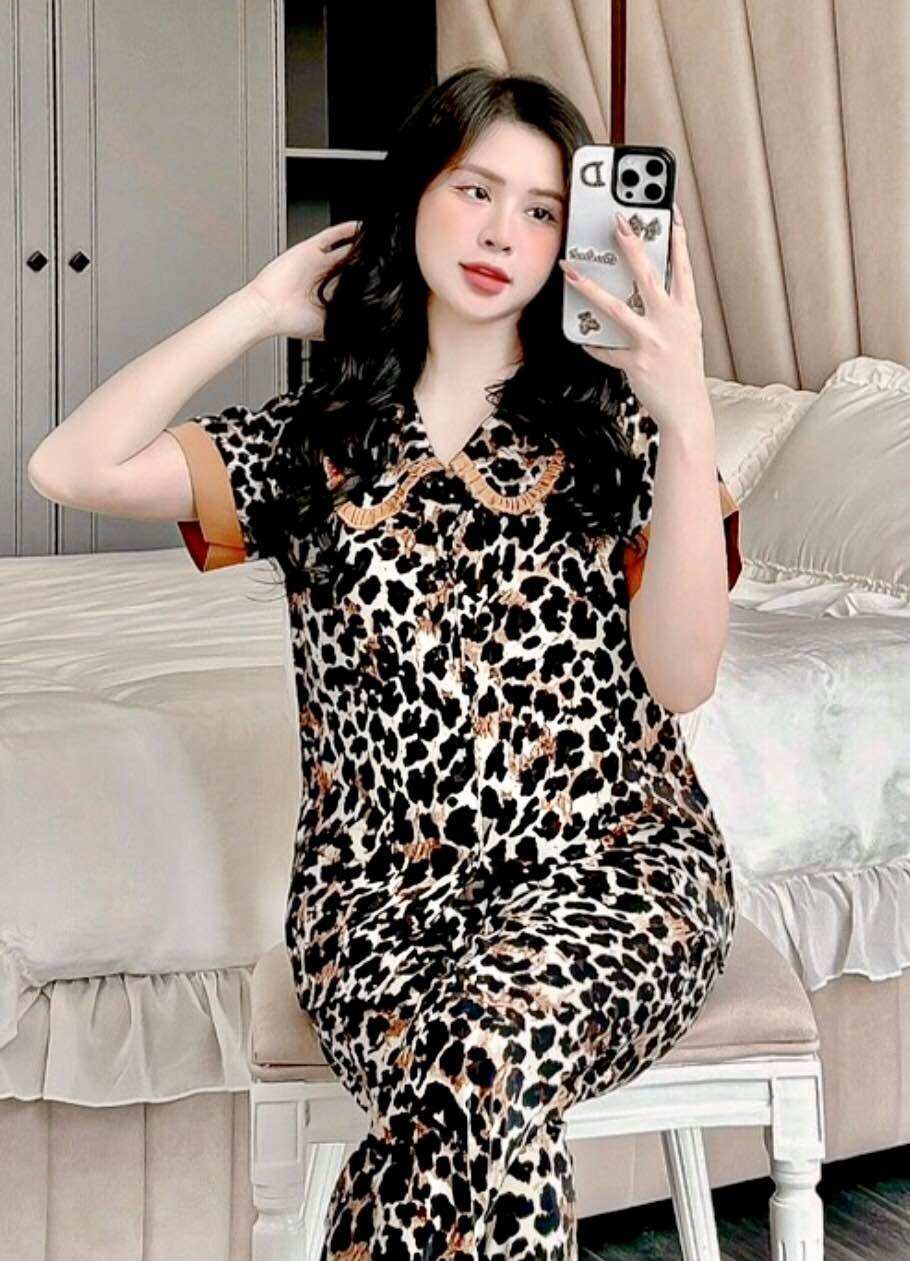 Bộ ngủ pijama lụa mango , latin mẫu mới , bộ lụa mềm mịn size 40/ 55 kí , bộ lụa đẹp không nhăn hợp thời trang