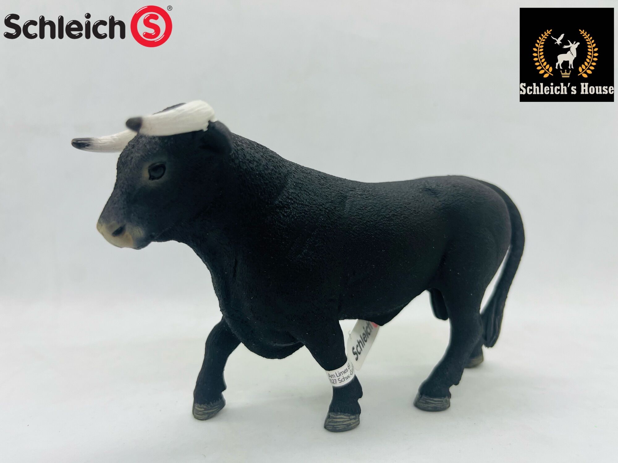 Mô hình động vật , đồ chơi con vật Schleich chính hãng Bò tót đen 13875 - Schleich House