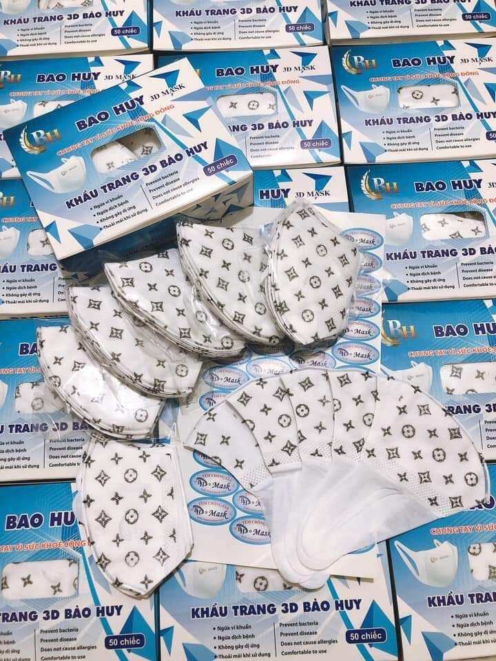 2 hộp khẩu trang 3D LV ( 100 chiếc)