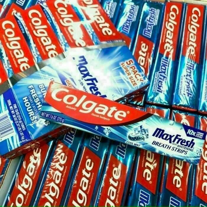 Kem đánh răng Colgate Max Fresh 215g nhập Mỹ