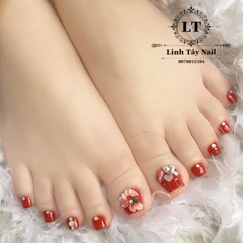 Móng chân Nail box thiết kế 3 mẫu tặng keo dán móng và dũa móng