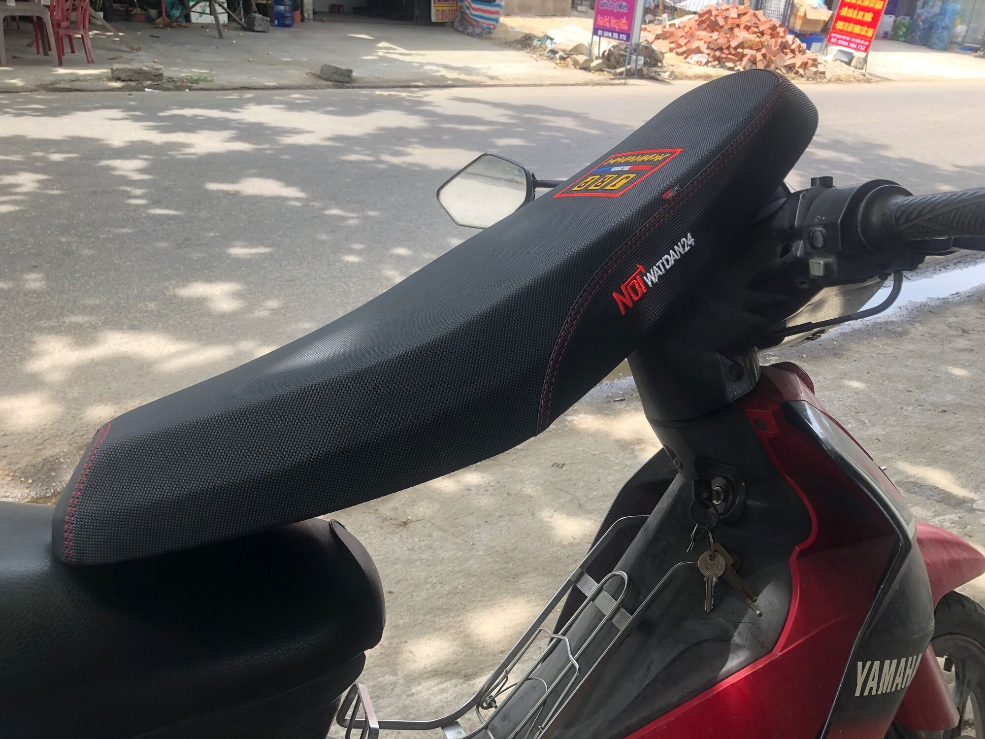 Yên Sirius Gọt Mỏng Thêu Jrp