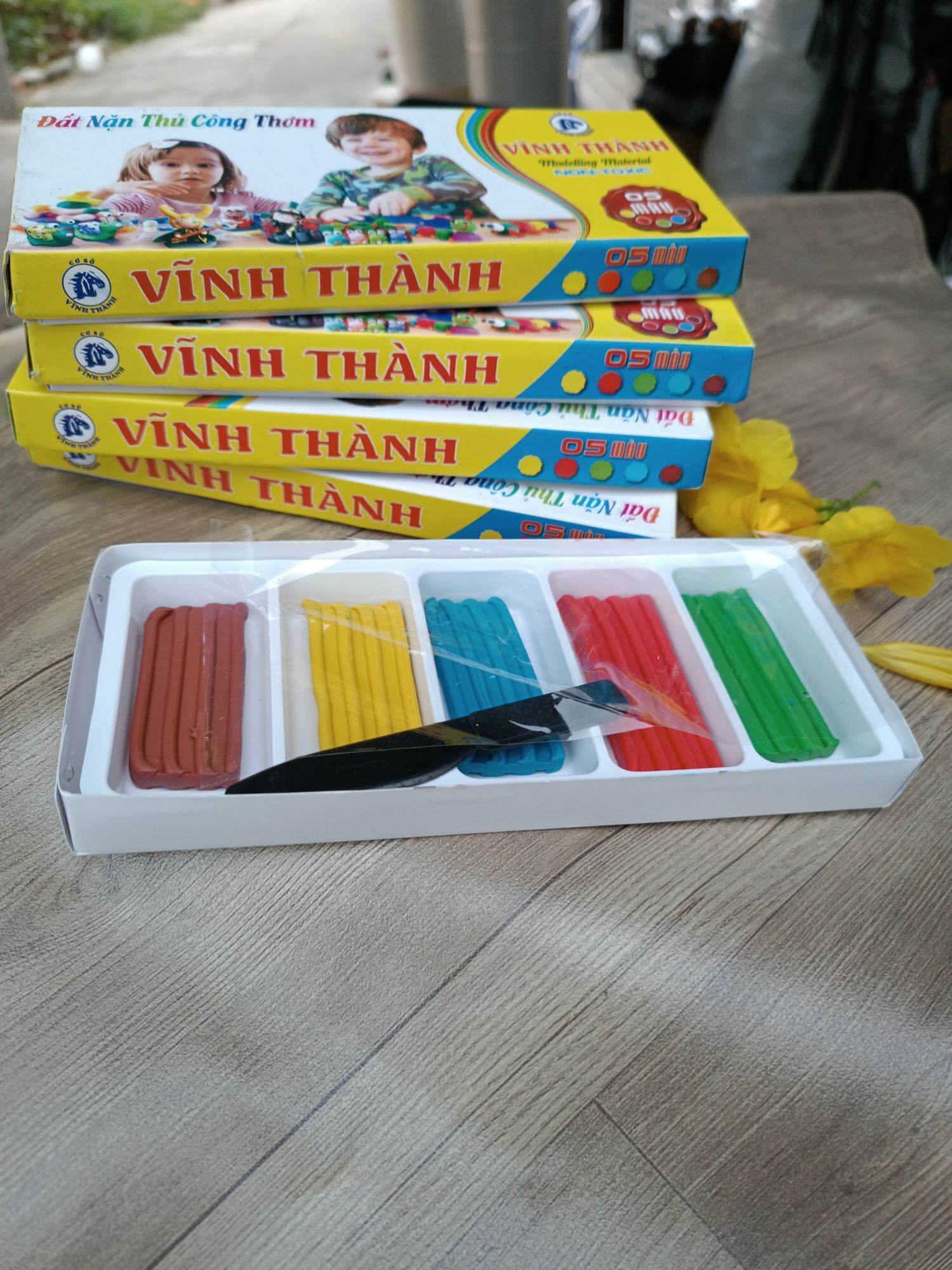 Hộp đồ chơi đất sét nặn thủ công cho bé Vĩnh Thành