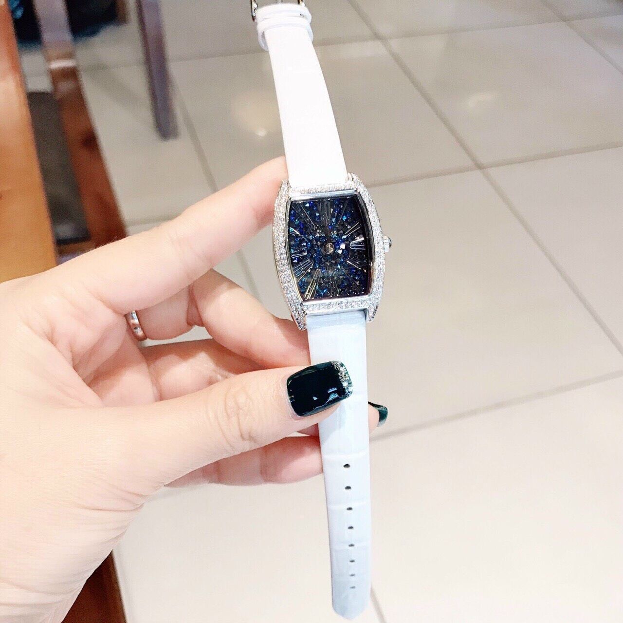 Đồng Hồ Nữ Davena Dây Da Trắng