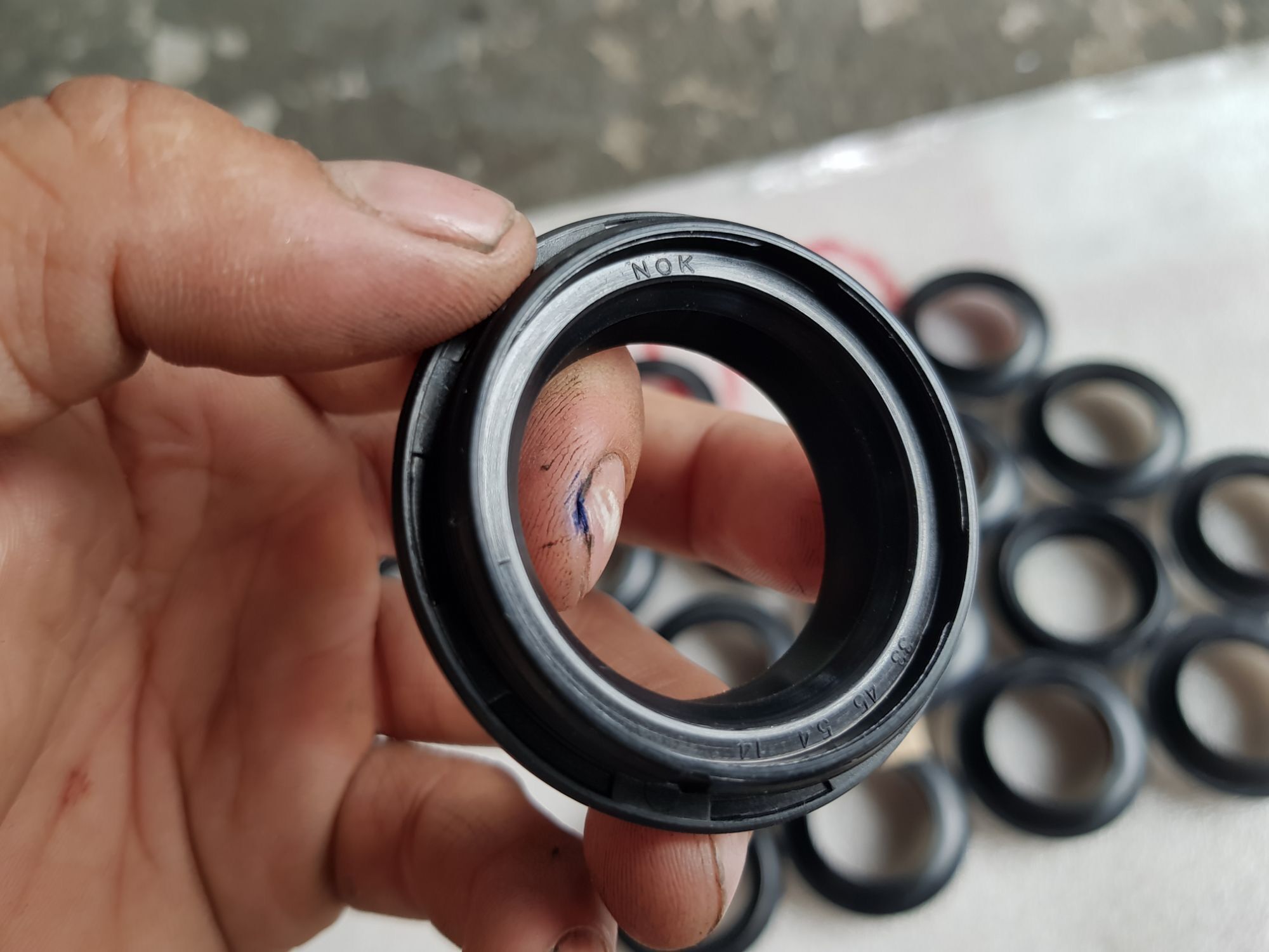 phốt phuộc trước atila (1 cặp) (loại tốt)