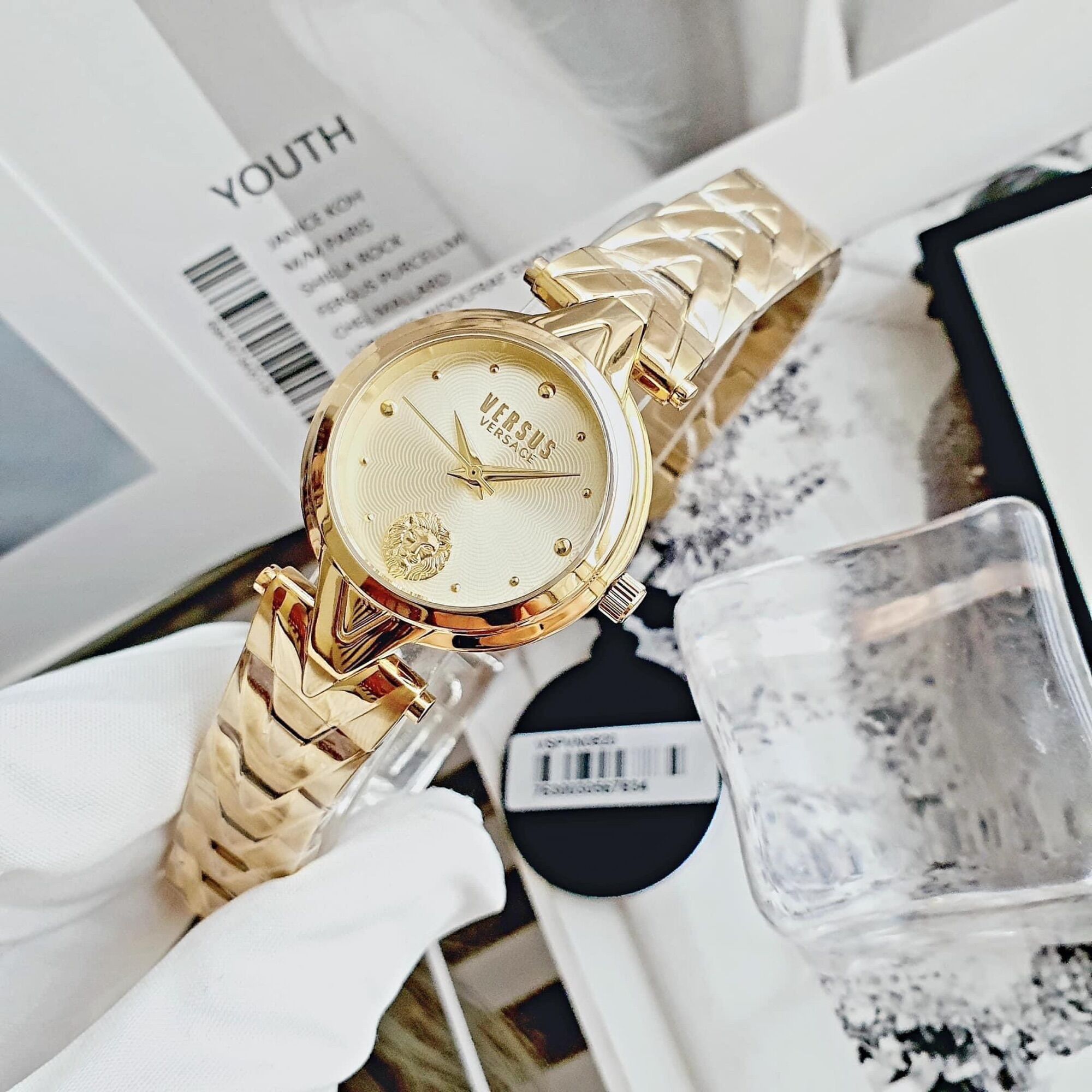 Đồng hồ nữ Versus, size 30mm