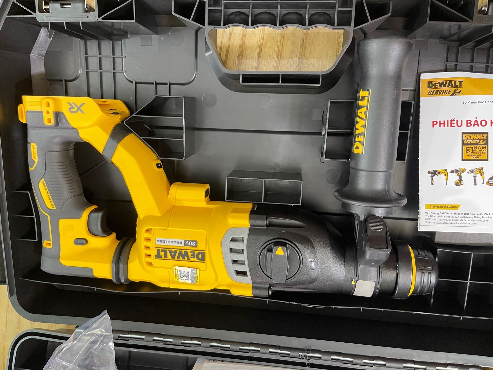 Bê tông dewalt dch263