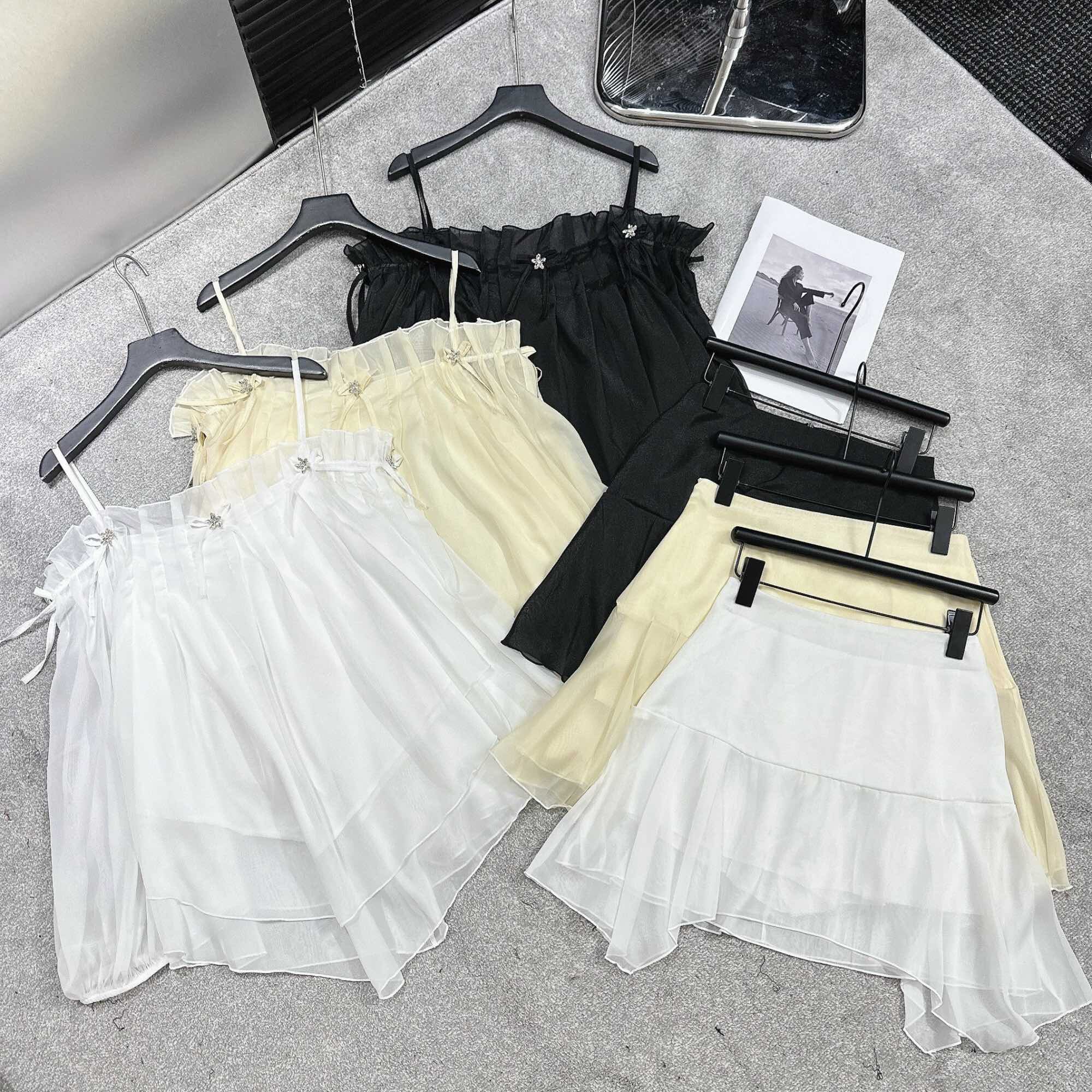 Set váy tơ tầng trễ vai