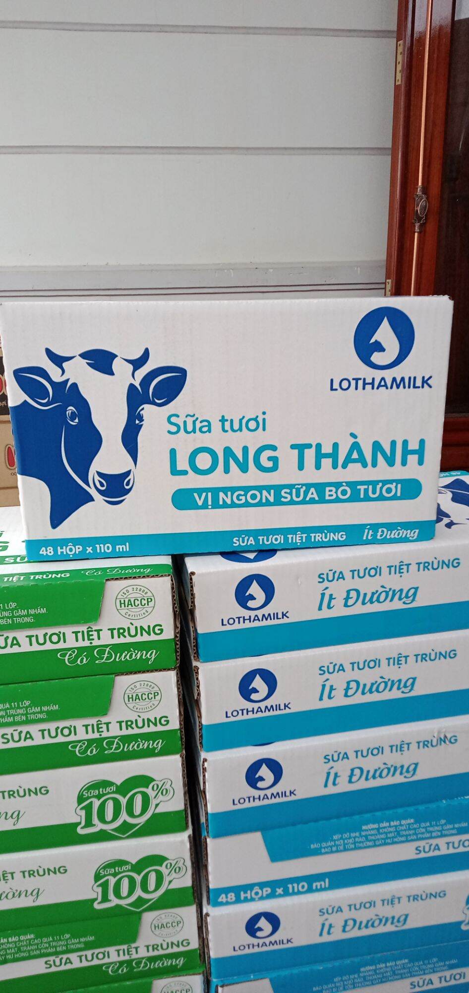 Sữa Tươi Tiệt Trùng ít đường Long Thành Lothamilk 110ml