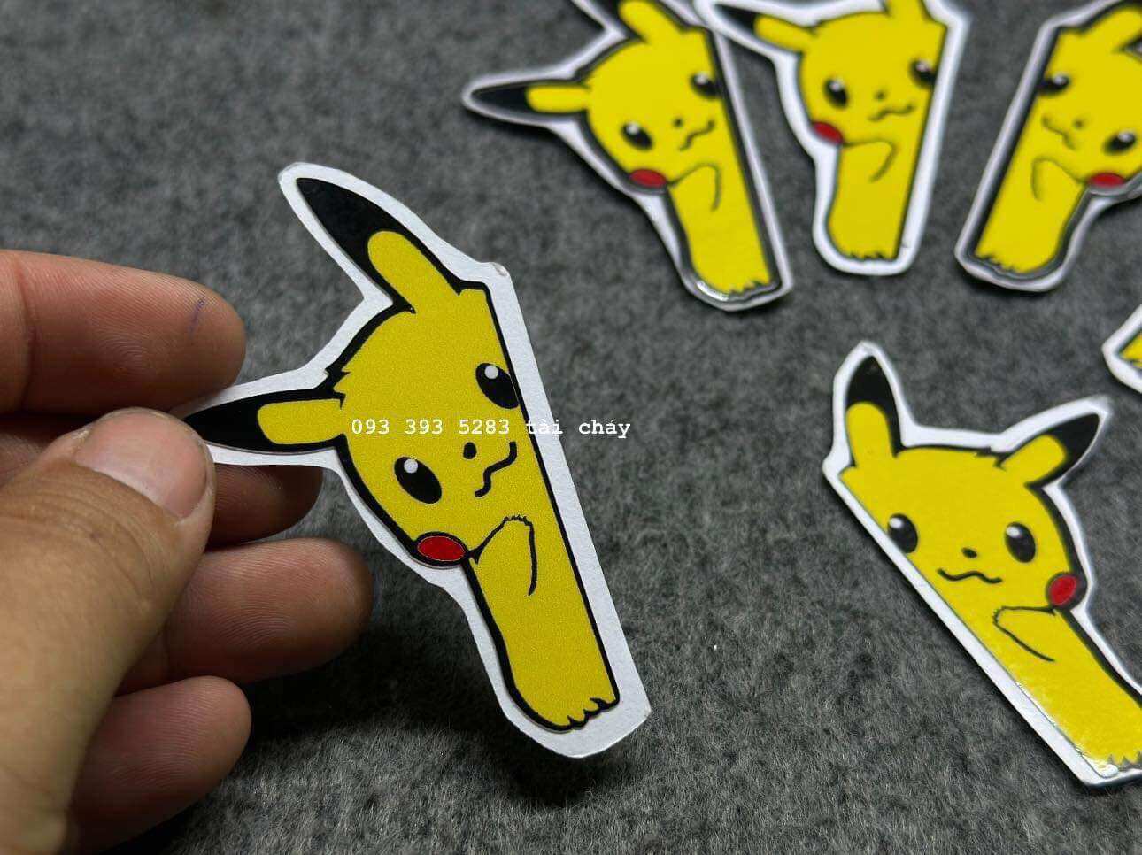 [1 Sticker] Small Size Pikachu Sticker for Car Decoration