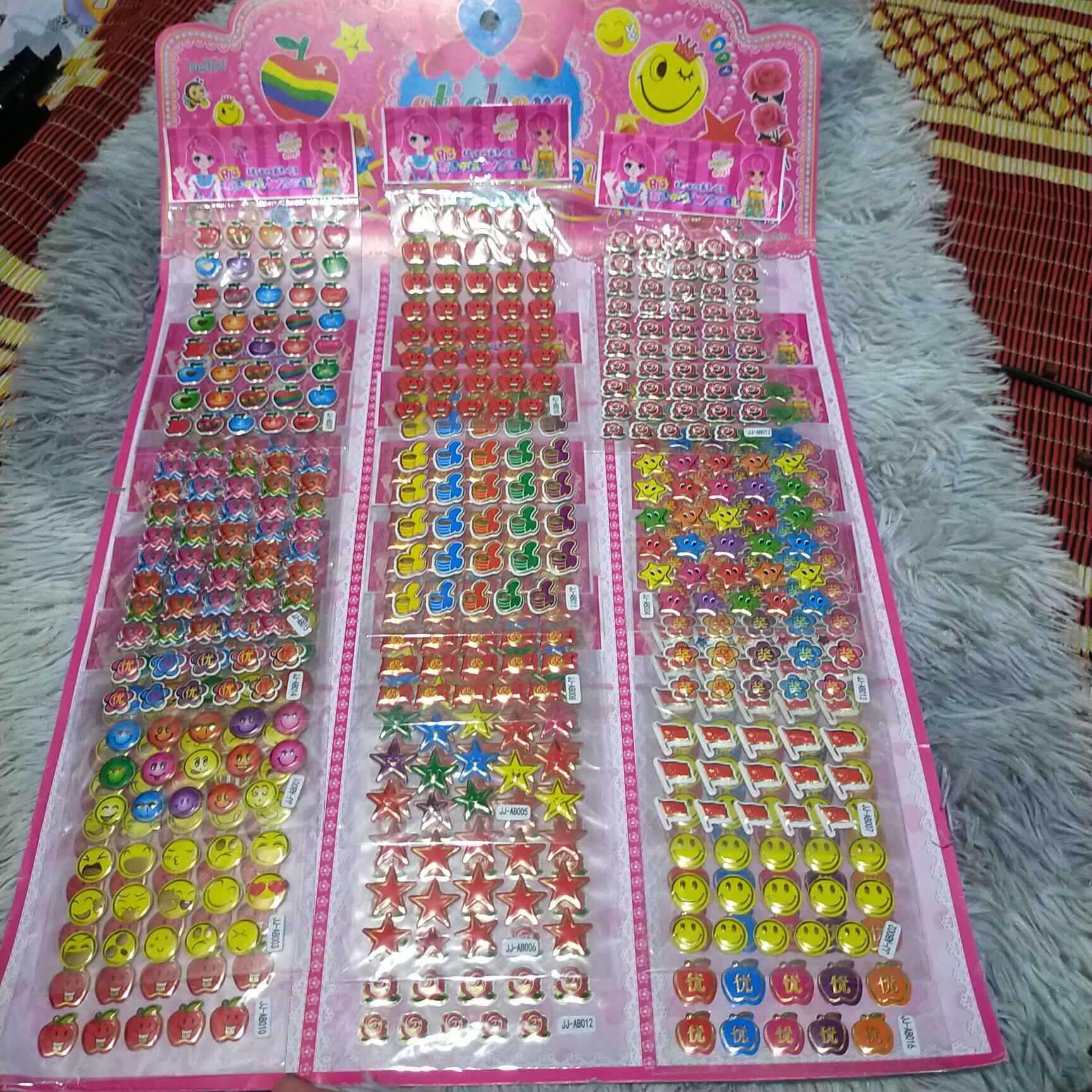 Vỉ 20 tờ dán nổi sticker mẫu đa dạng
