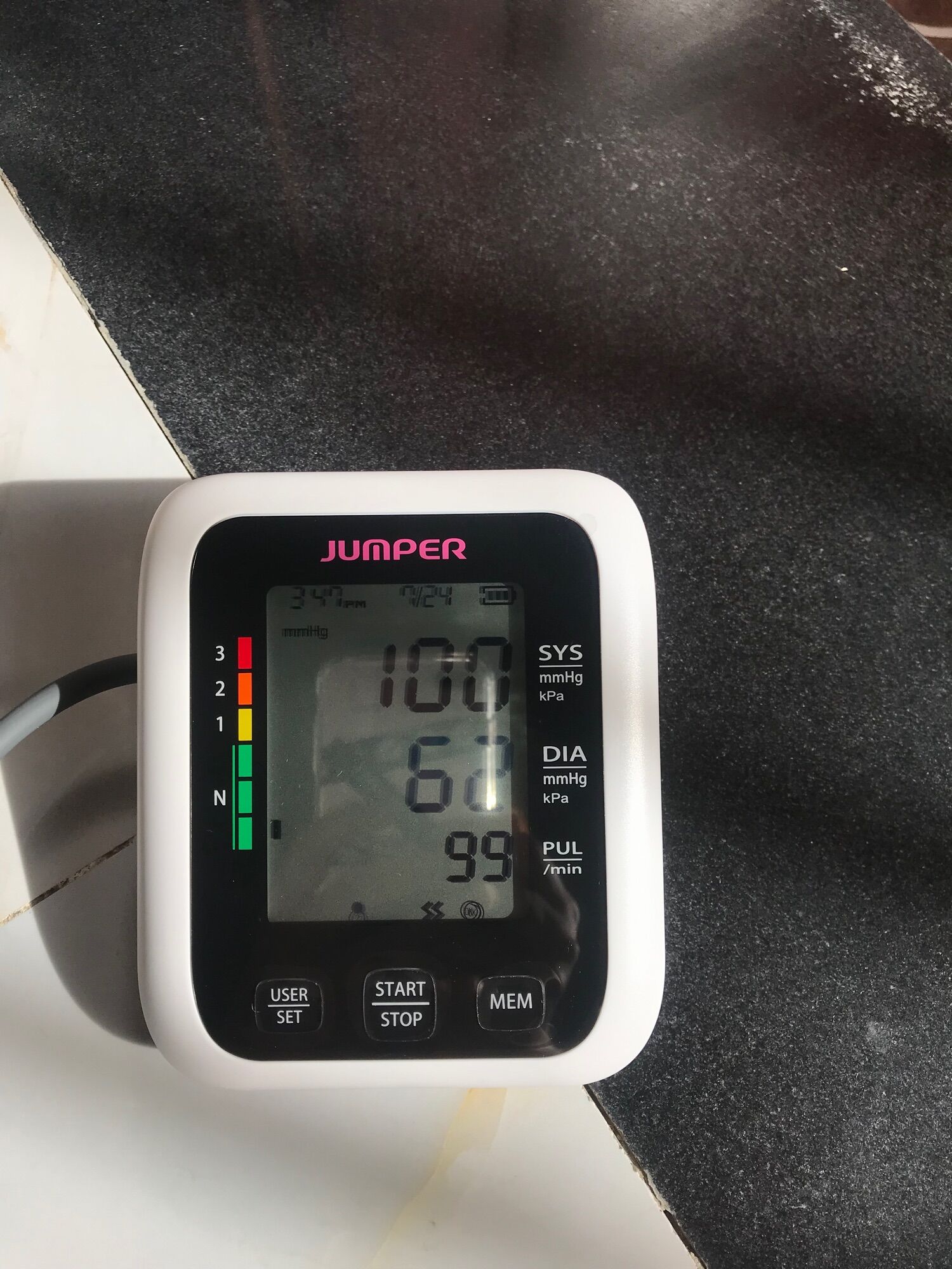 Máy đo huyết áp bắp tay Jumper JPD-HA100