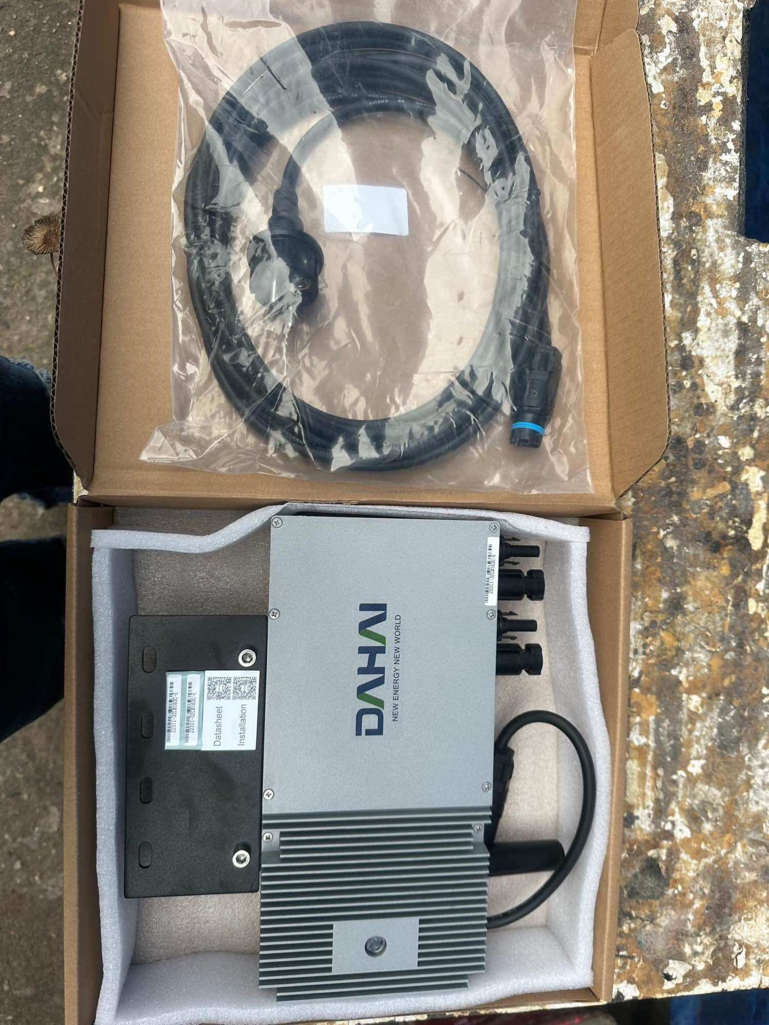 Biến tần hoà lưới năng lượng mặt trời Dahai600w