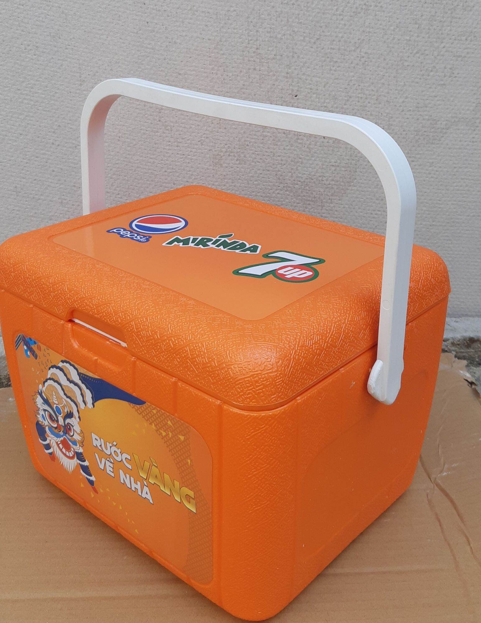 thùng đá 6.8l và thùng 8l