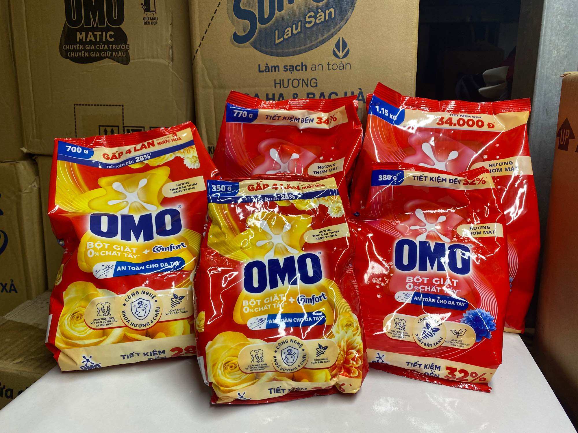 Bột Giặt Tay OMO Comfort Tinh Dầu Thơm Nồng Nàn 1,15kg / 770g / 700g / 380g / 350g