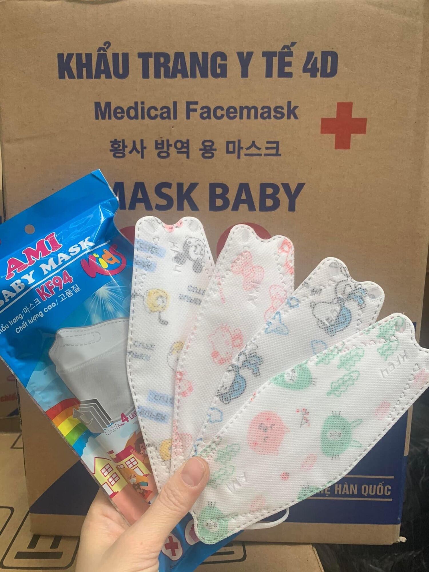 Bán Sỉ Sỉ 1 thùng khẩu trang KF94 Ami trẻ em 600 chiếc